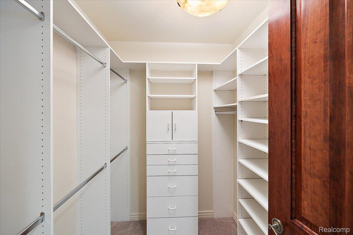 2014 WILLOW BEACH Street