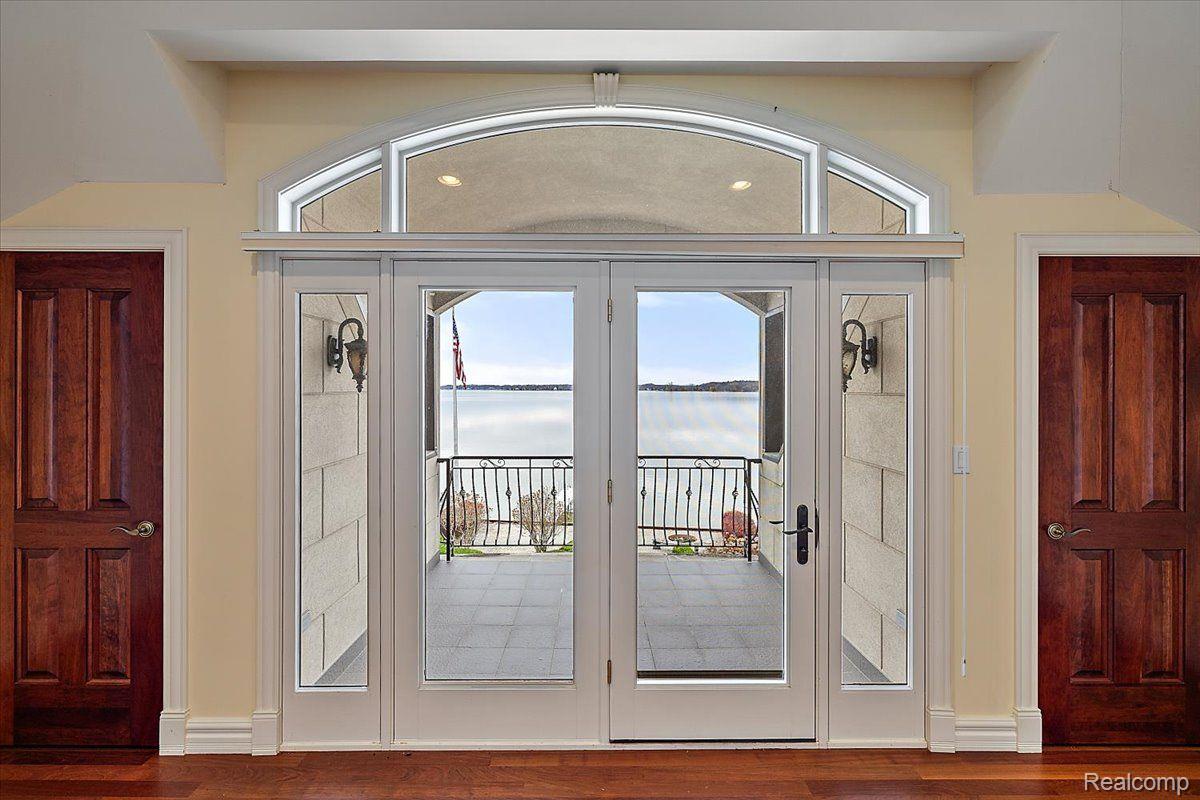 2014 WILLOW BEACH Street