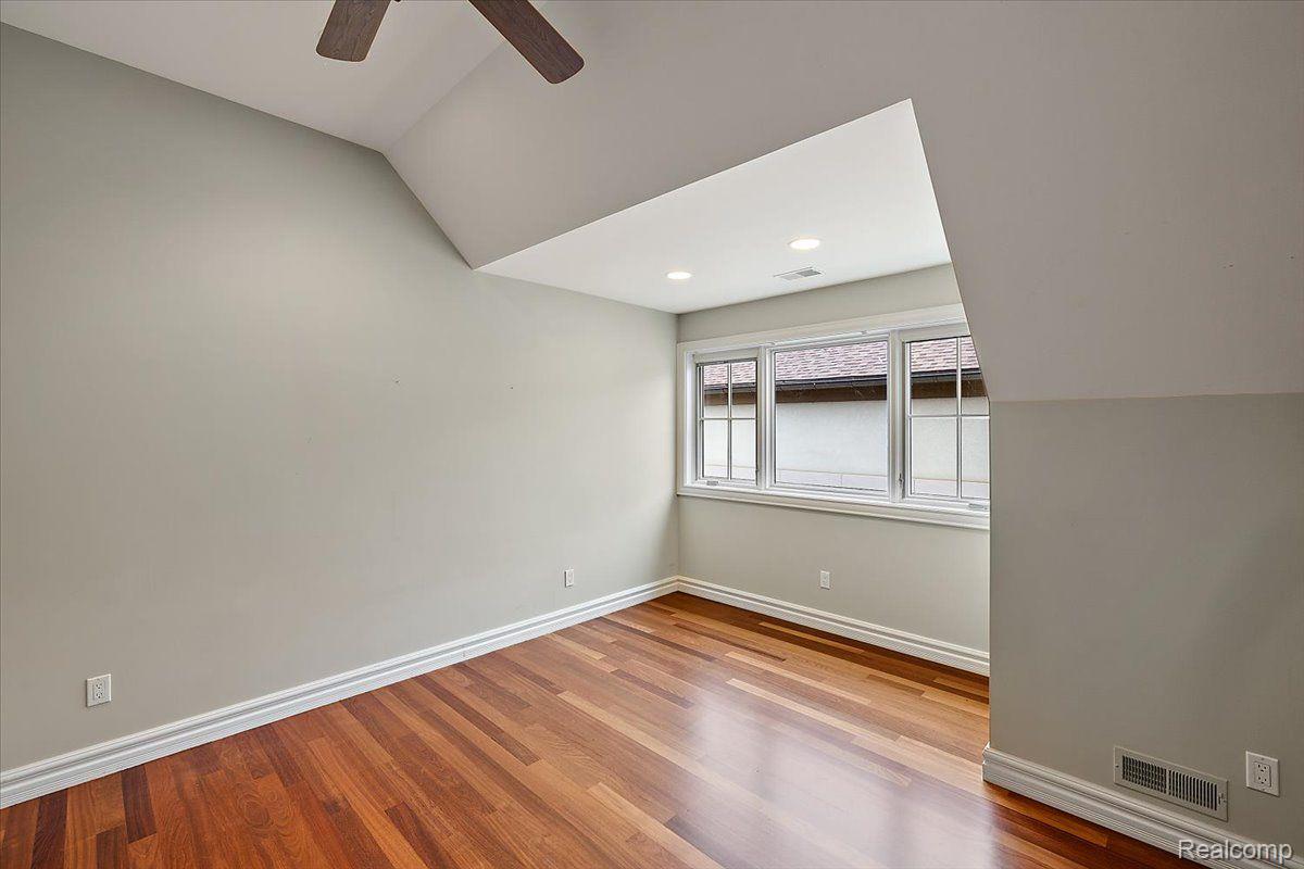 2014 WILLOW BEACH Street