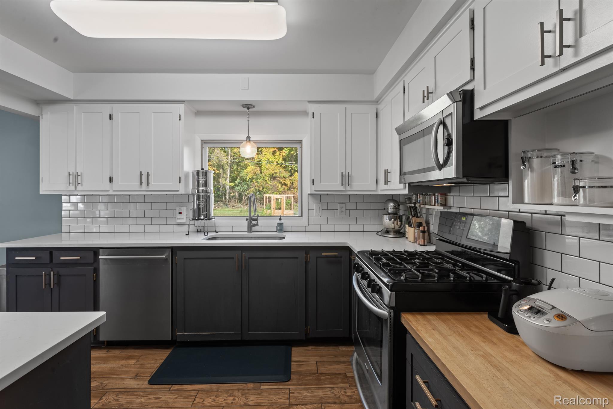 31620 Bobrich Street