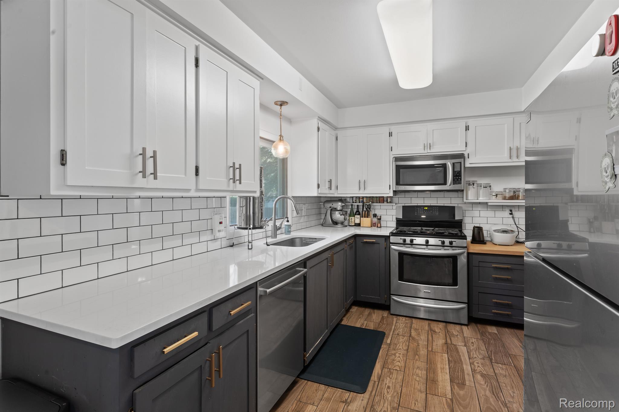 31620 Bobrich Street