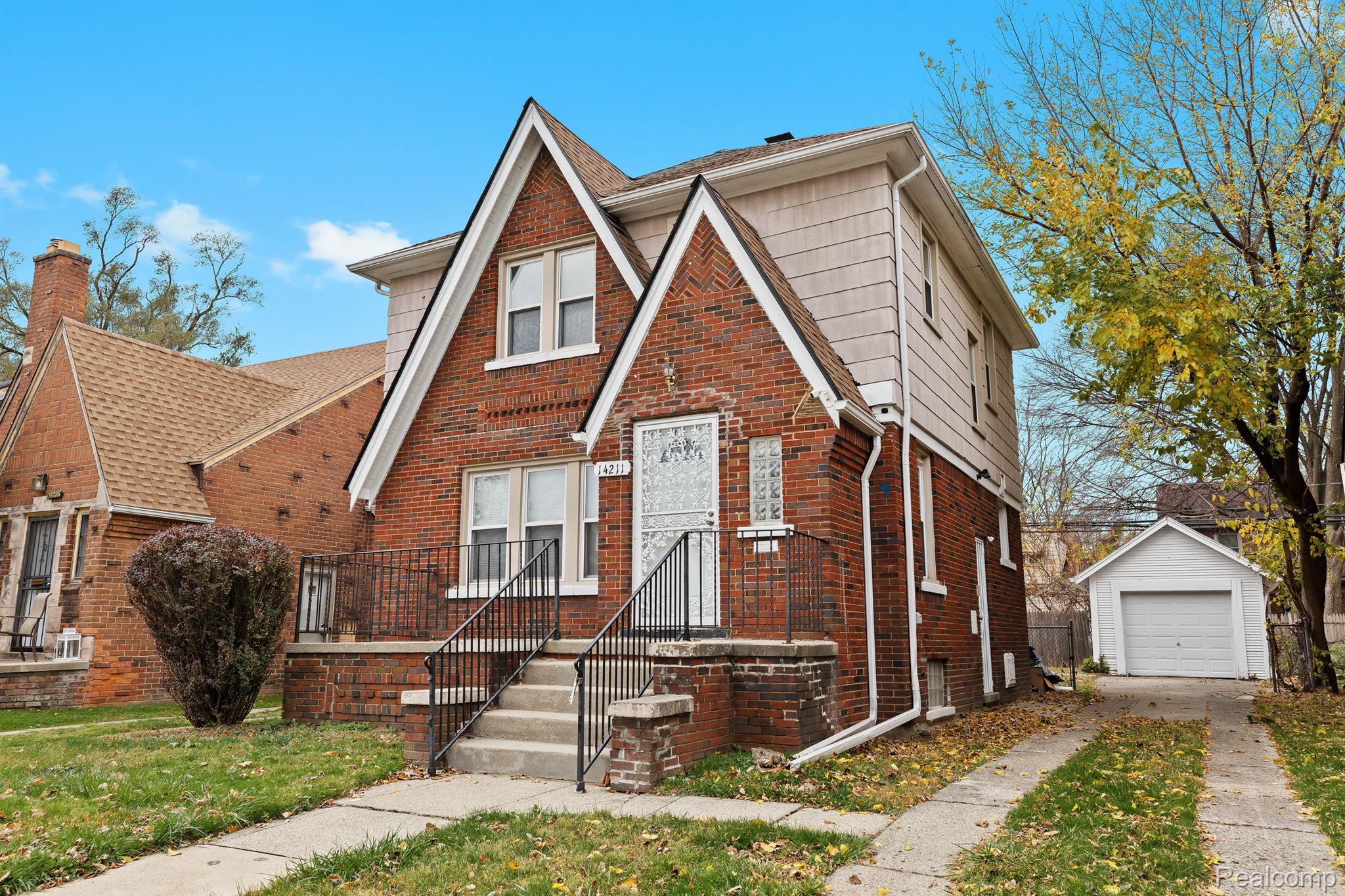 14211 RUTHERFORD Street