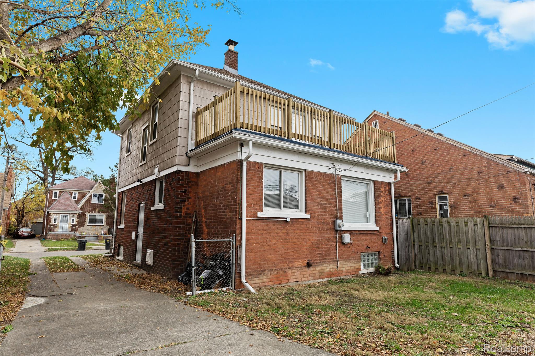 14211 RUTHERFORD Street