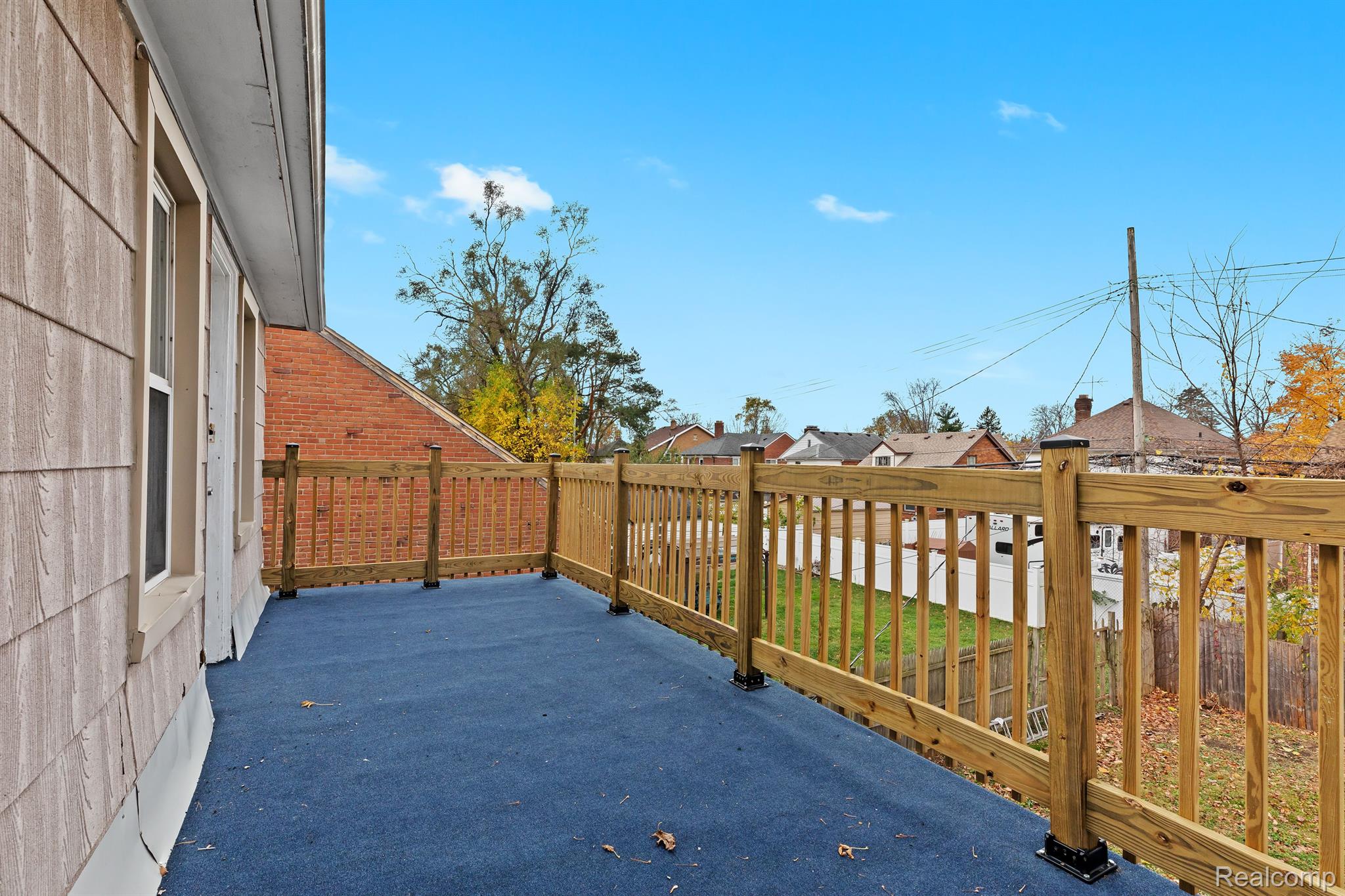 14211 RUTHERFORD Street