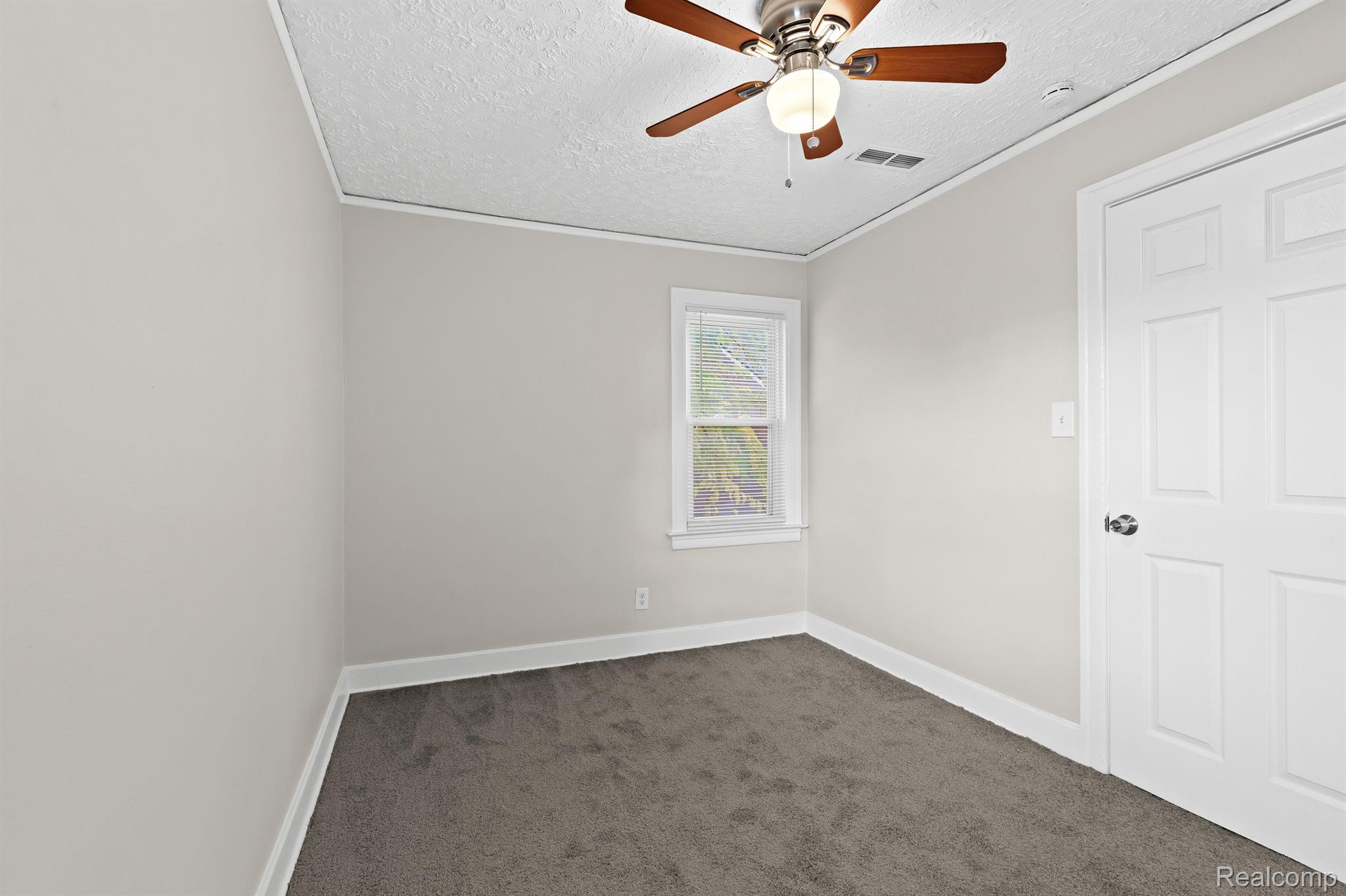 14211 RUTHERFORD Street