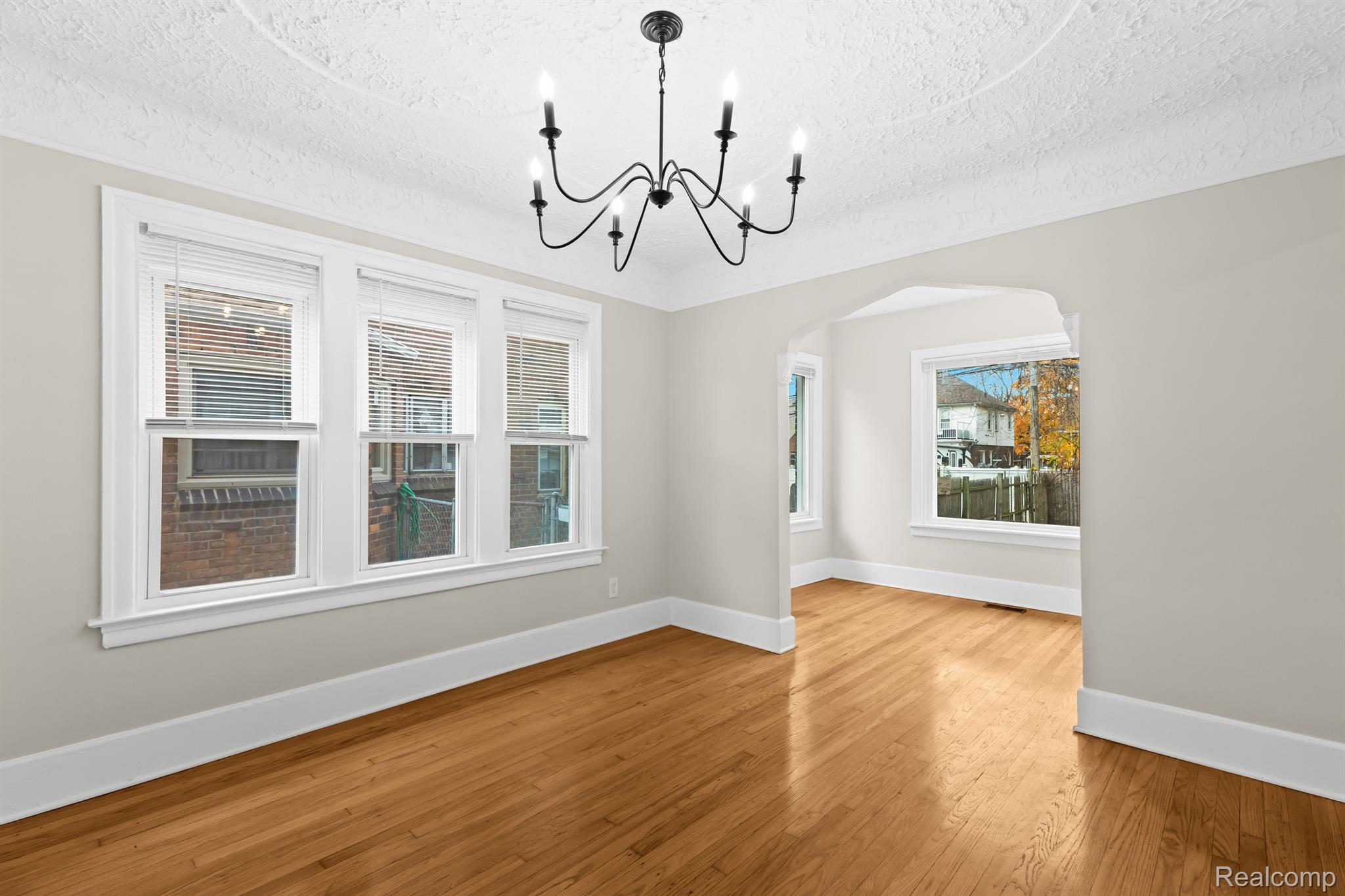 14211 RUTHERFORD Street