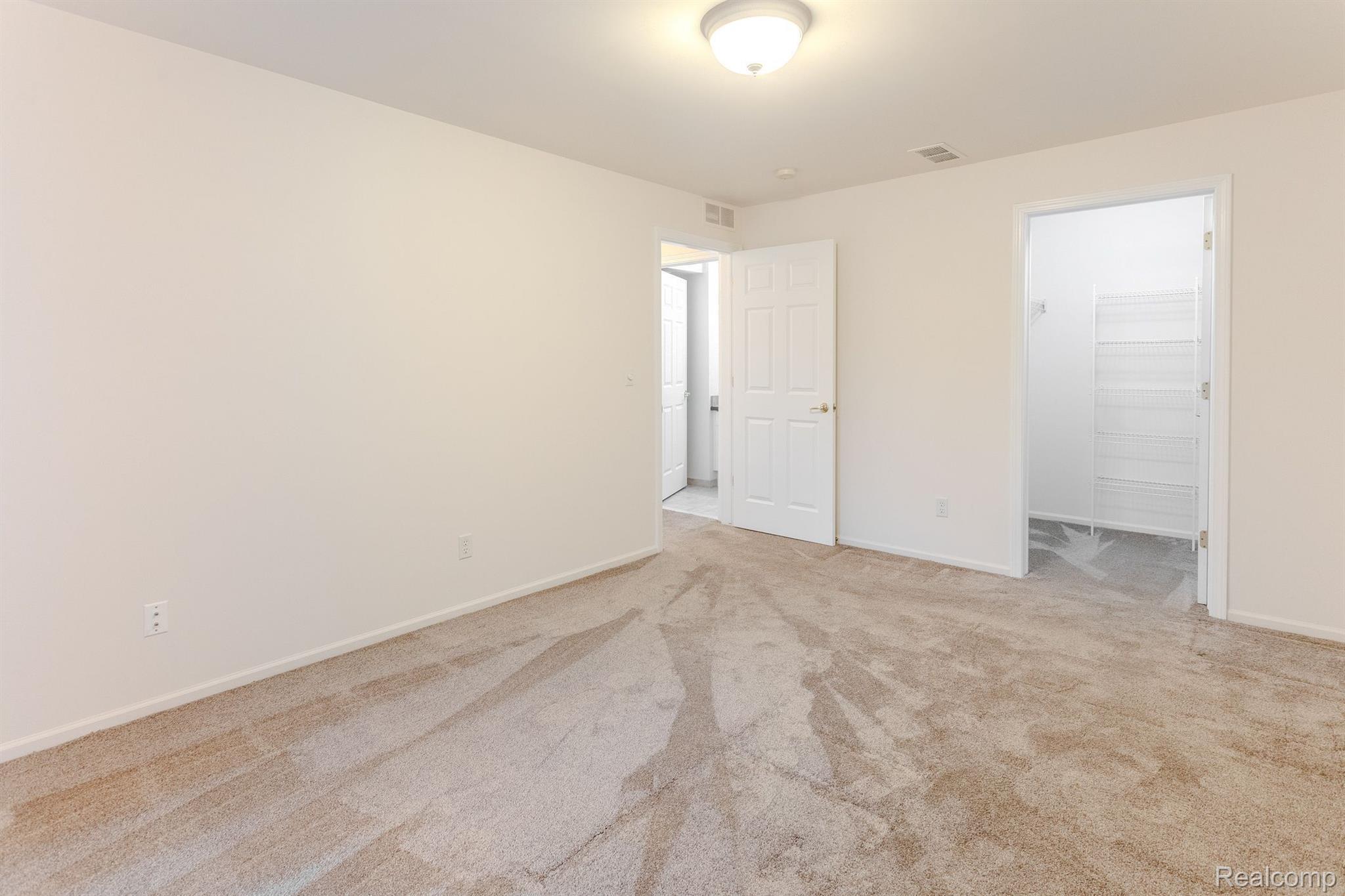 3563 OAKMONTE Boulevard