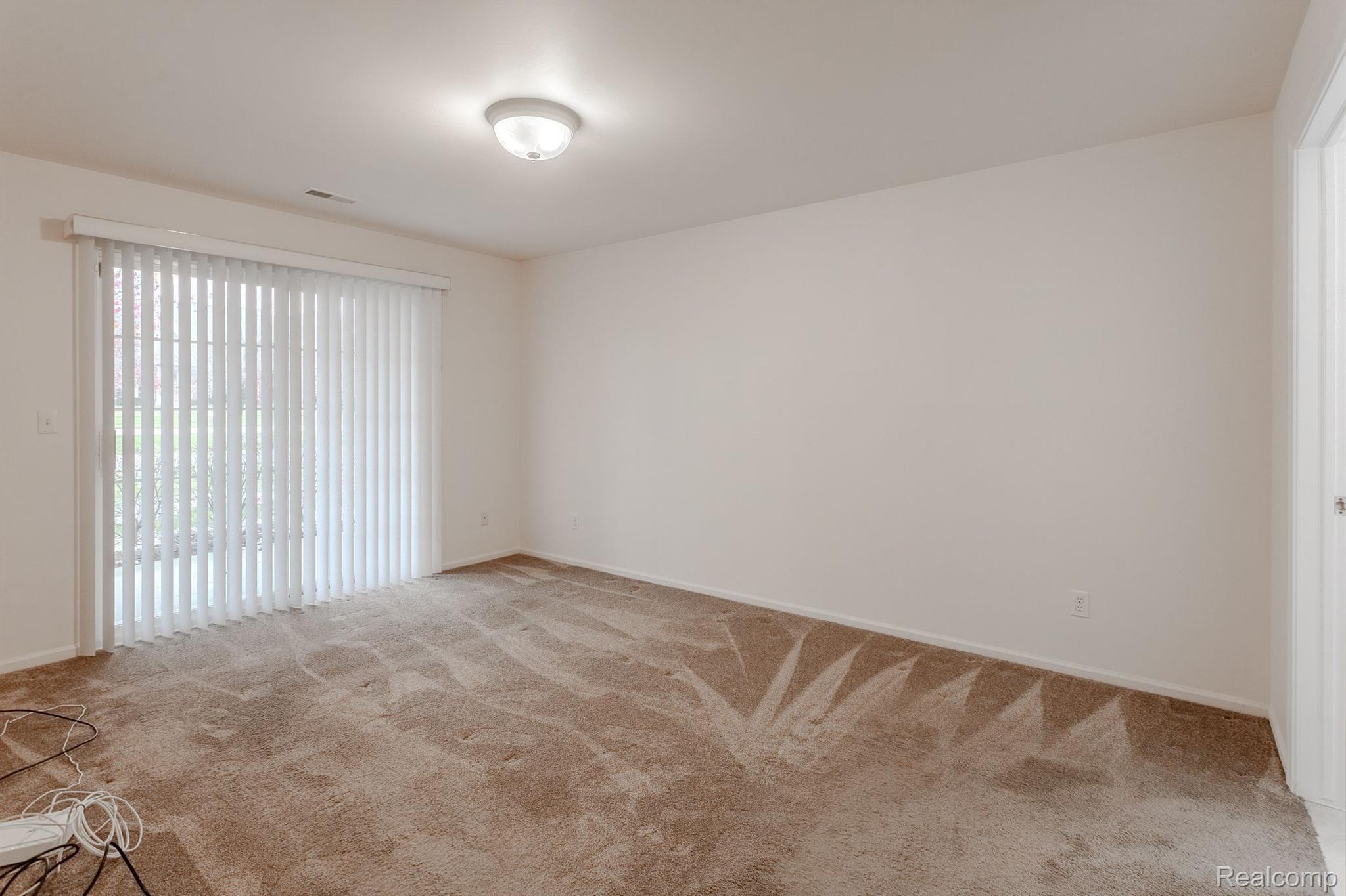 3563 OAKMONTE Boulevard