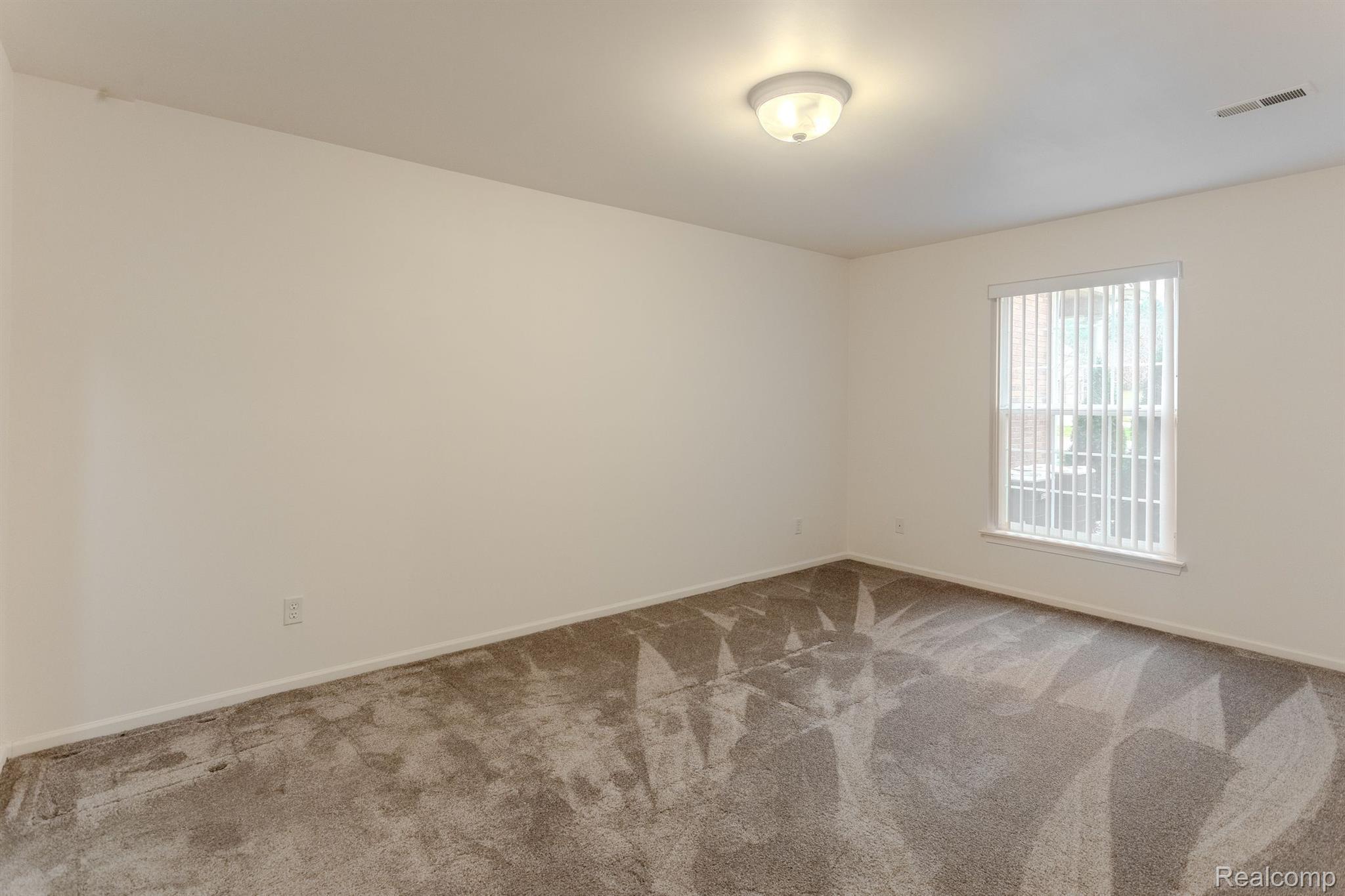 3563 OAKMONTE Boulevard