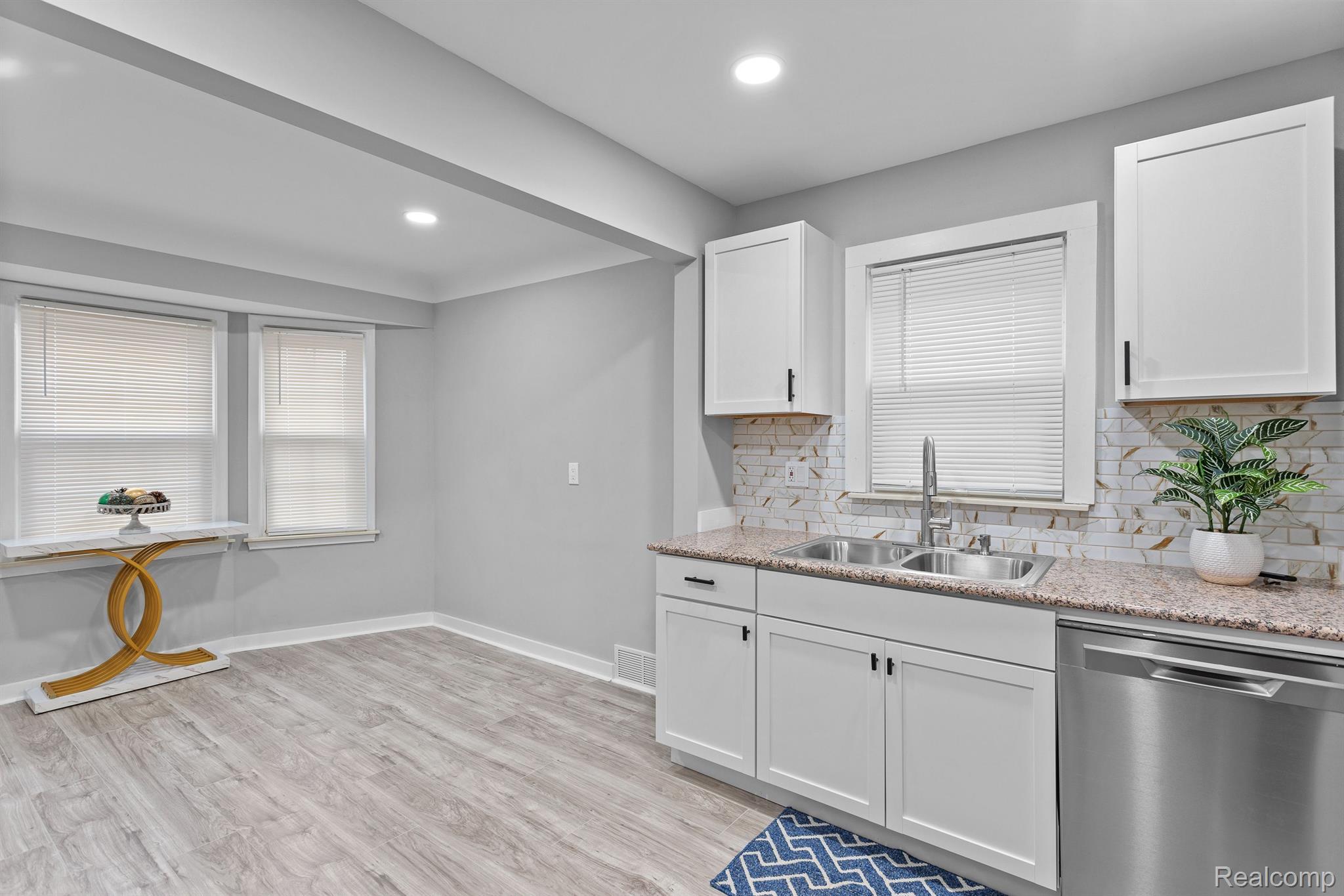 20934 Sunnydale Street