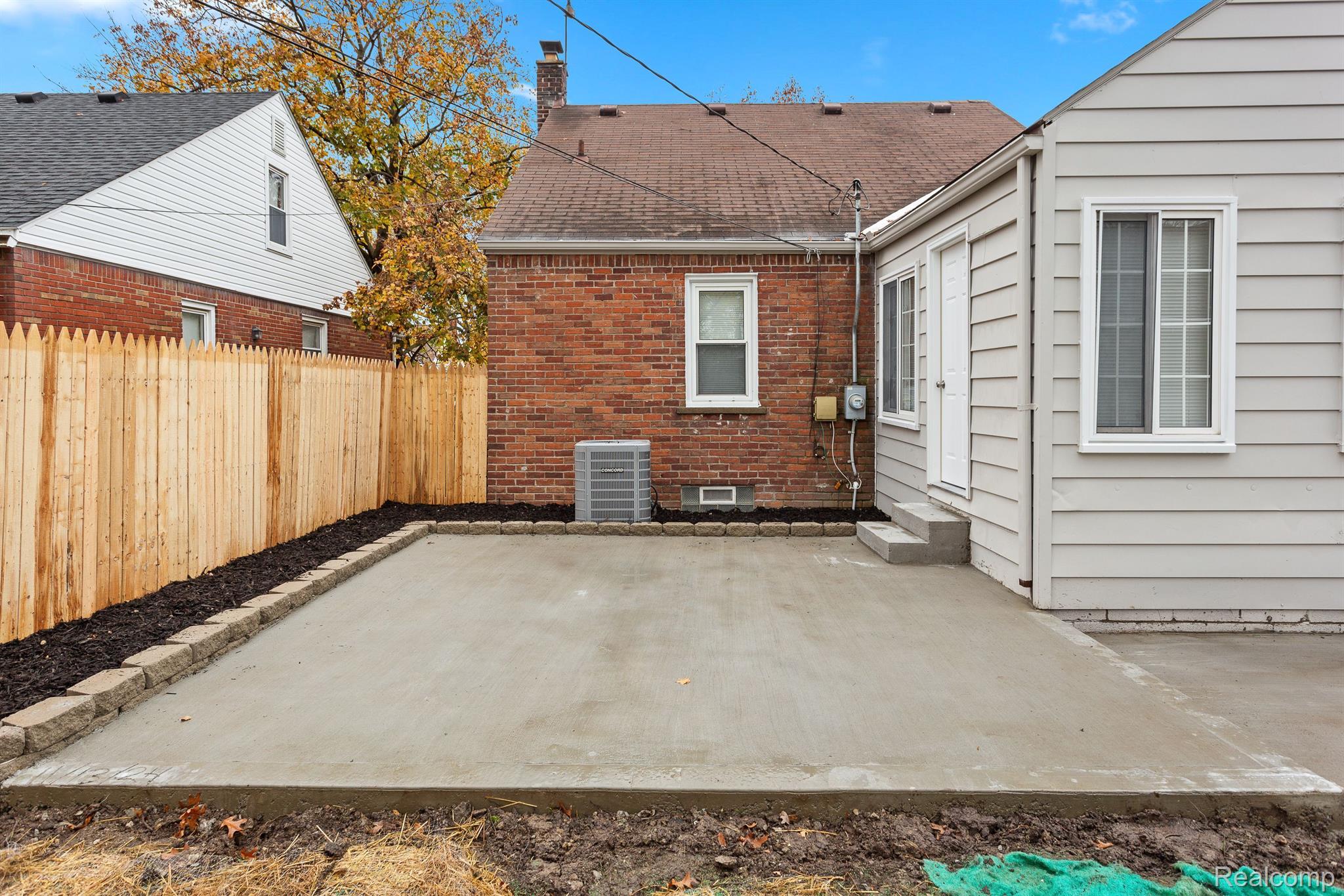 20934 Sunnydale Street