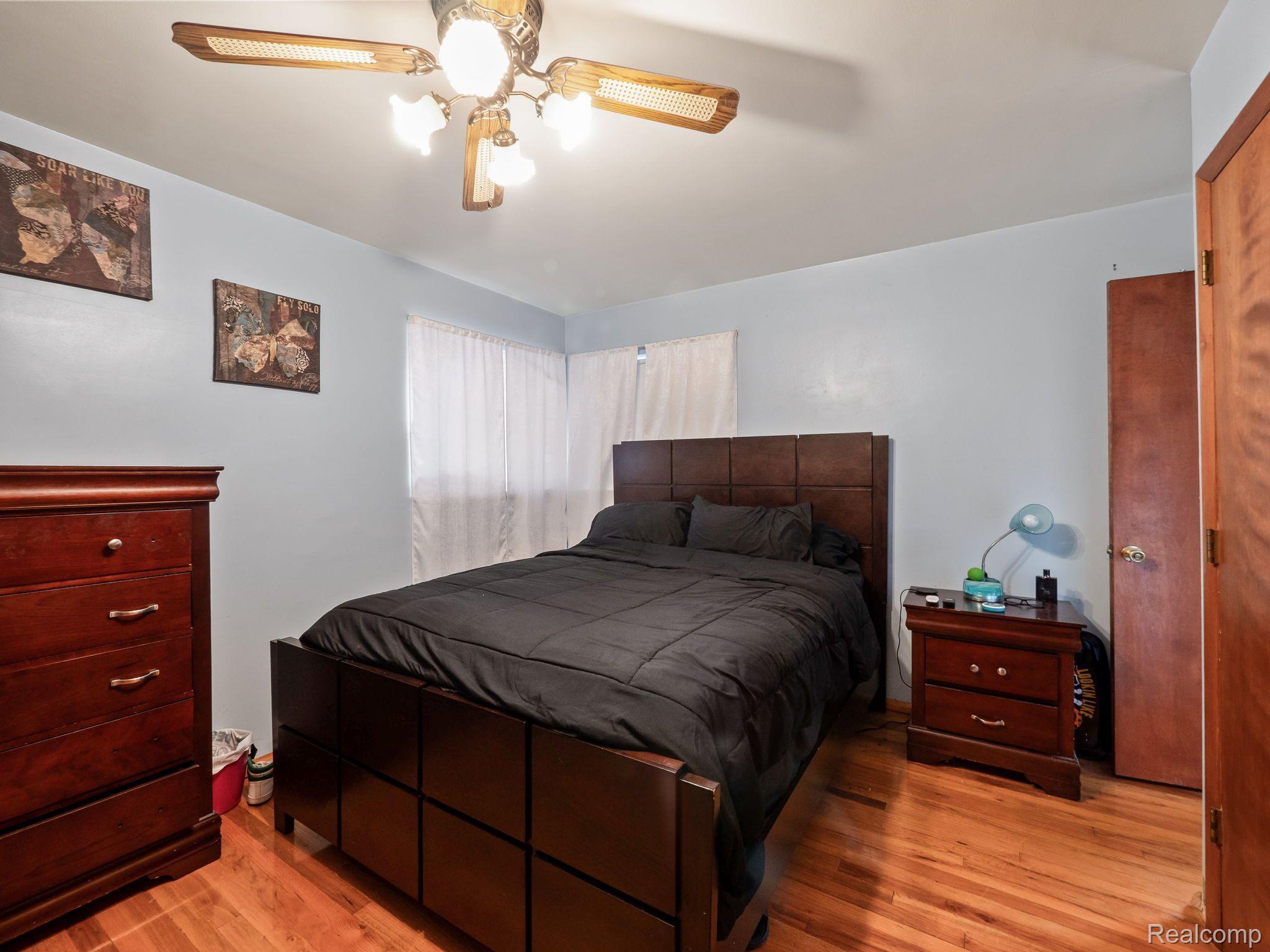 13159 Champaign Avenue