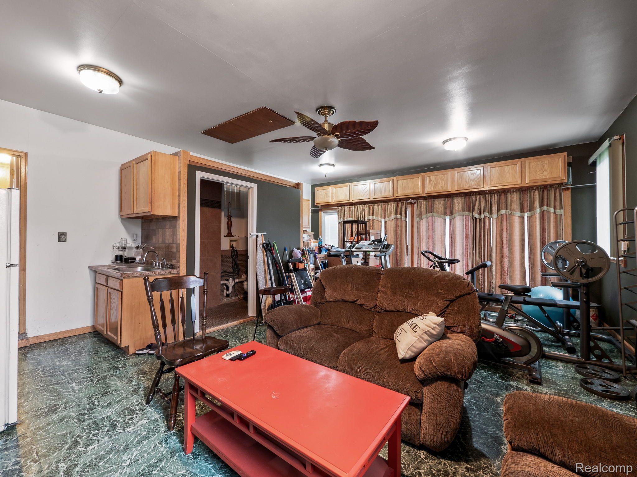 13159 Champaign Avenue