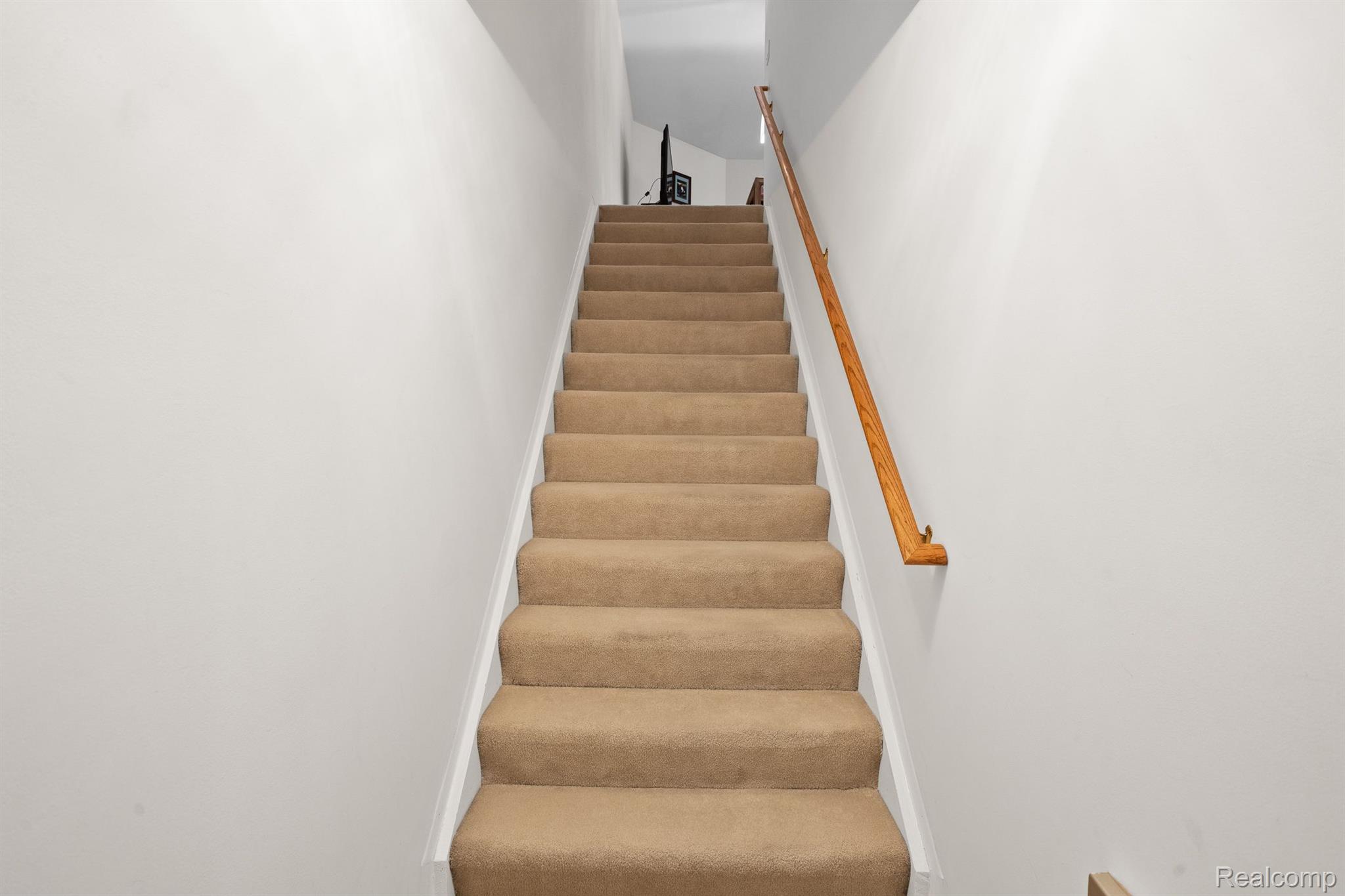 17981 University Park Drive Building 6