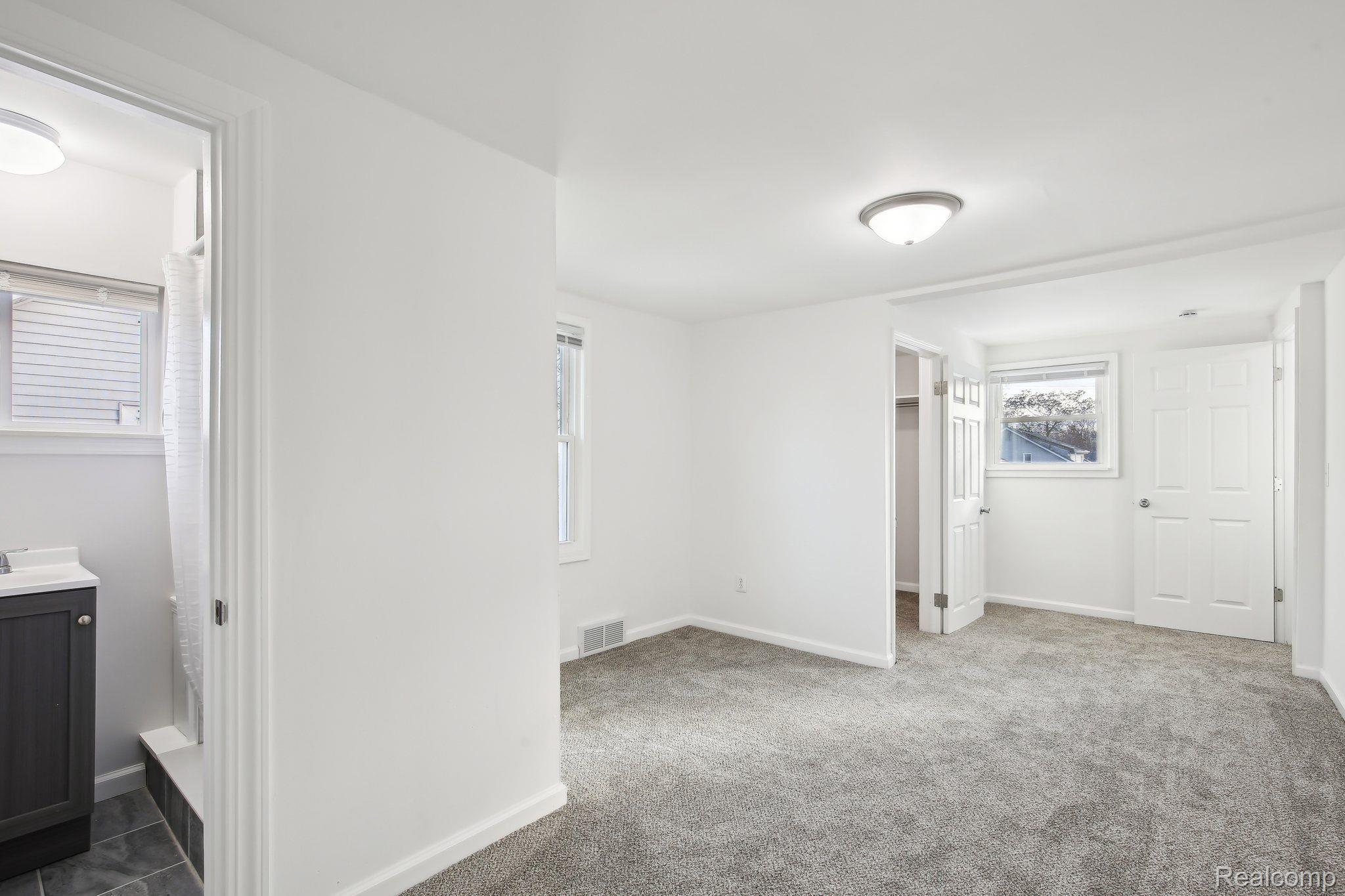 8046 STUDEBAKER Avenue