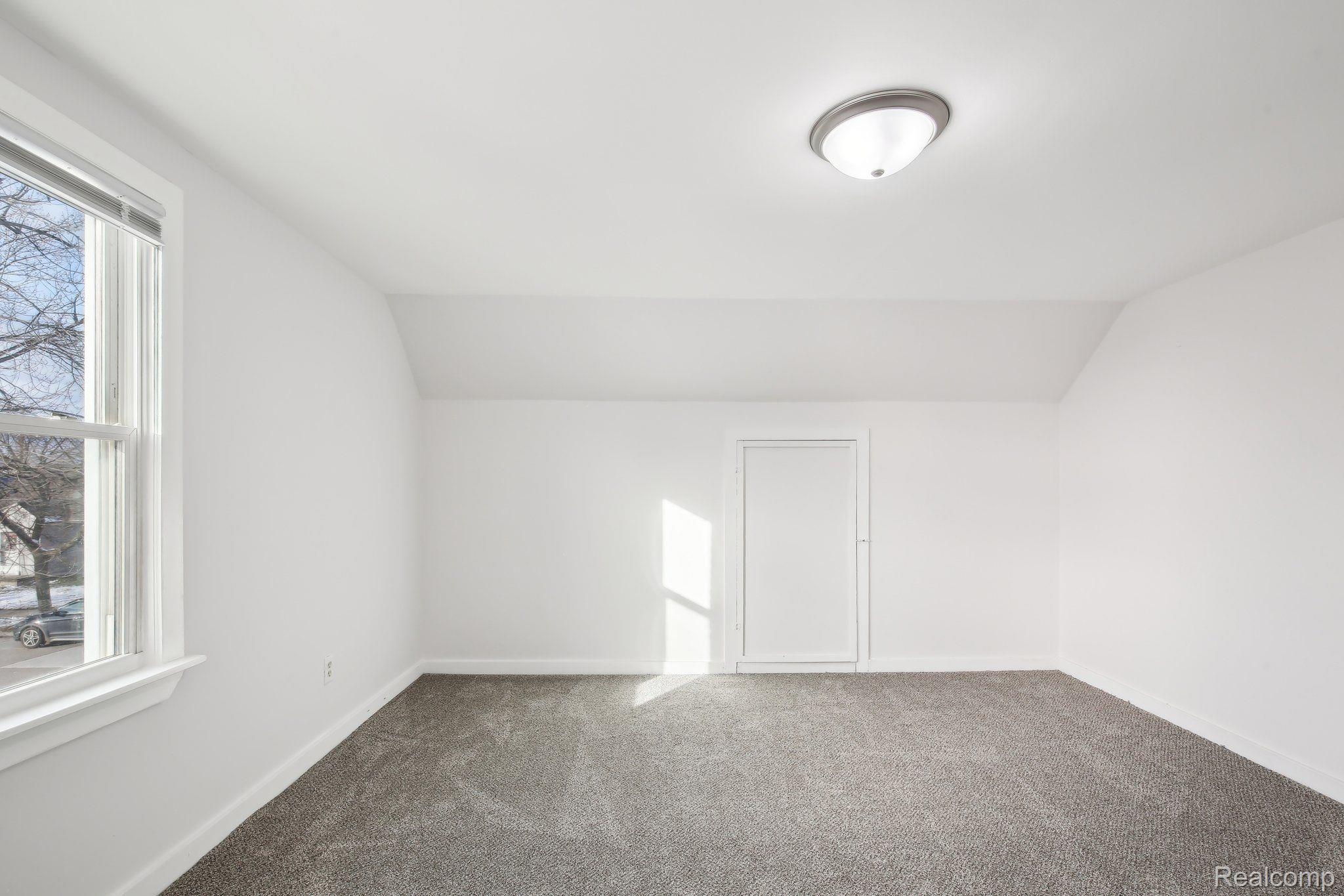 8046 STUDEBAKER Avenue