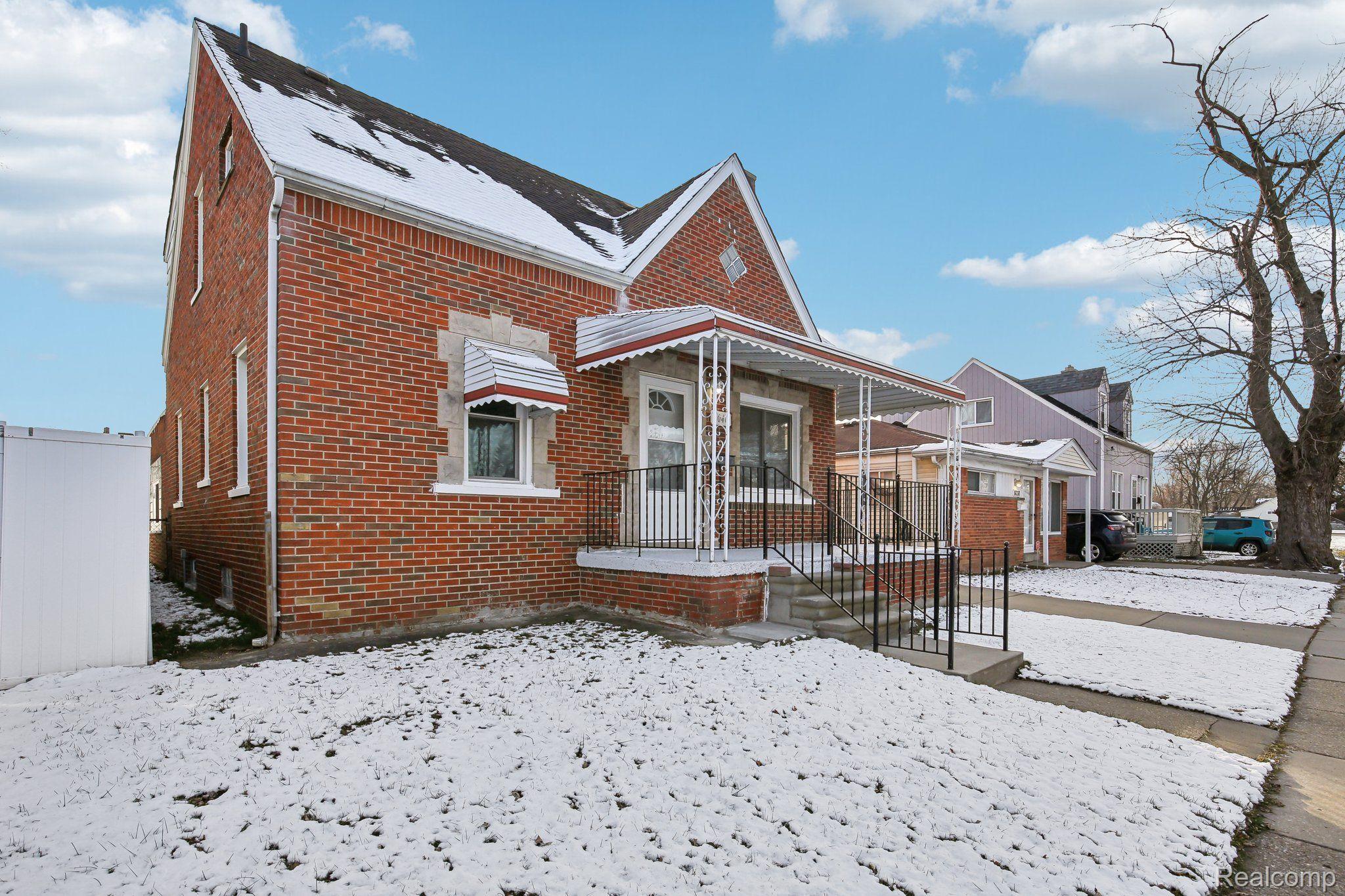 8046 STUDEBAKER Avenue