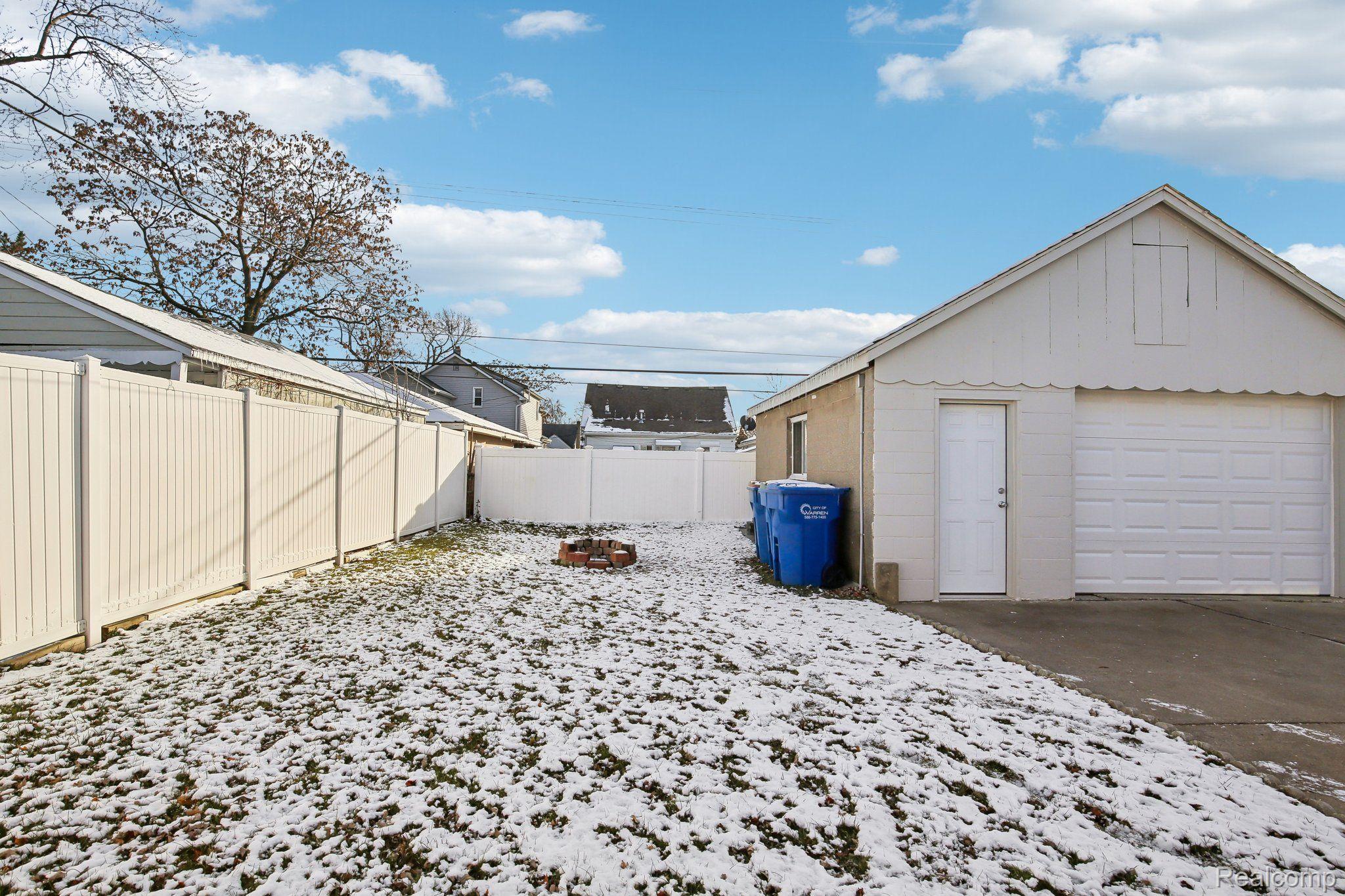 8046 STUDEBAKER Avenue