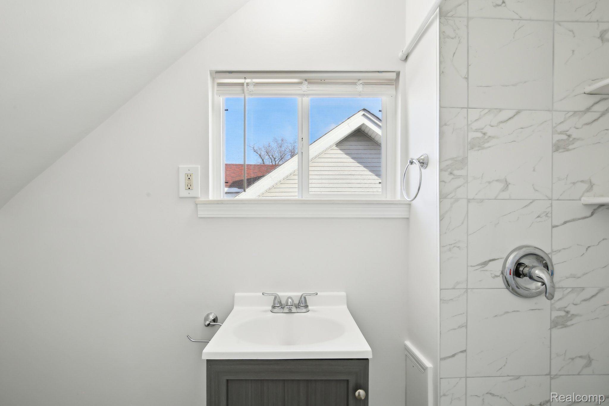 8046 STUDEBAKER Avenue