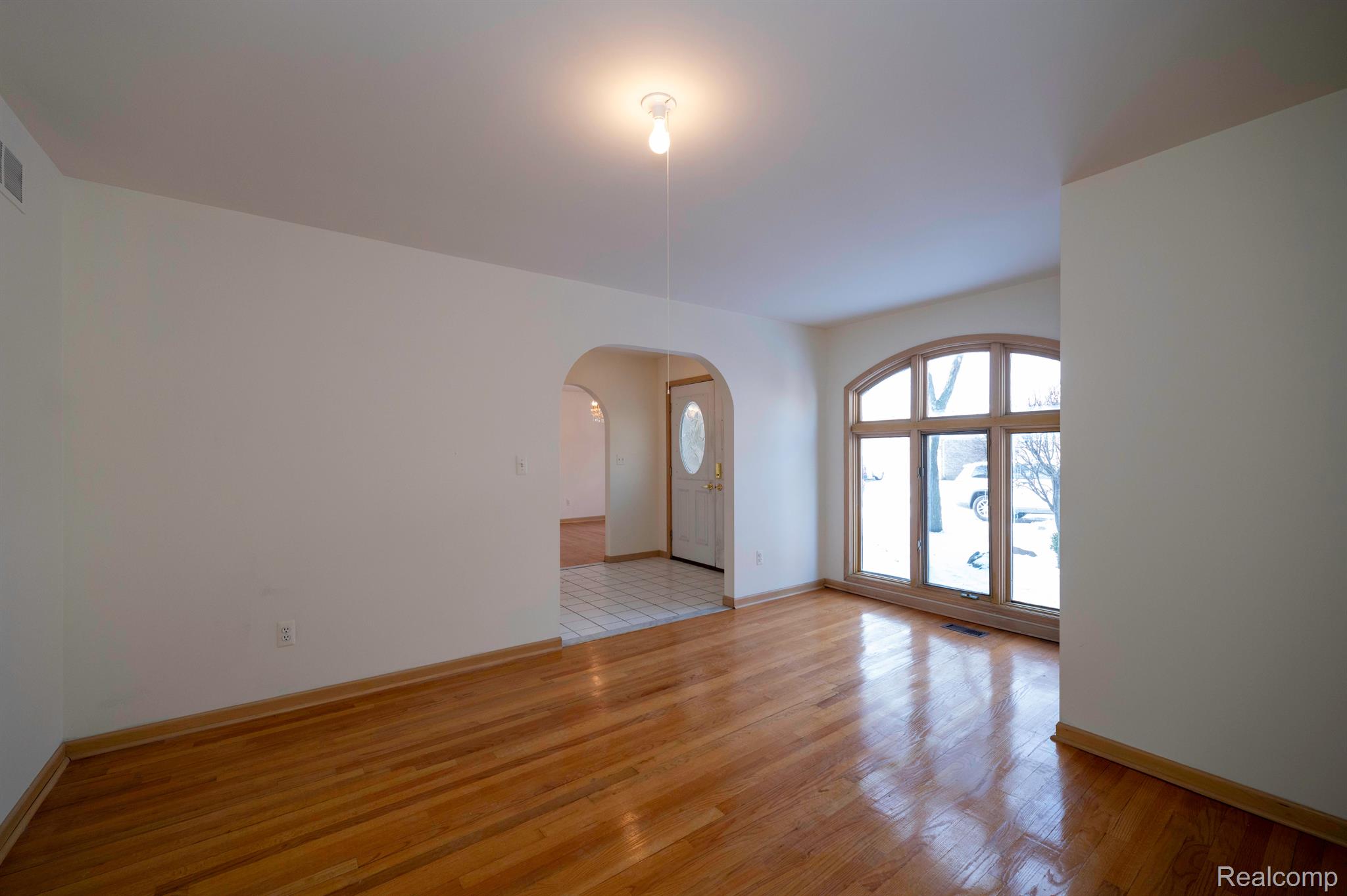 36464 HARNESS CIRCLE