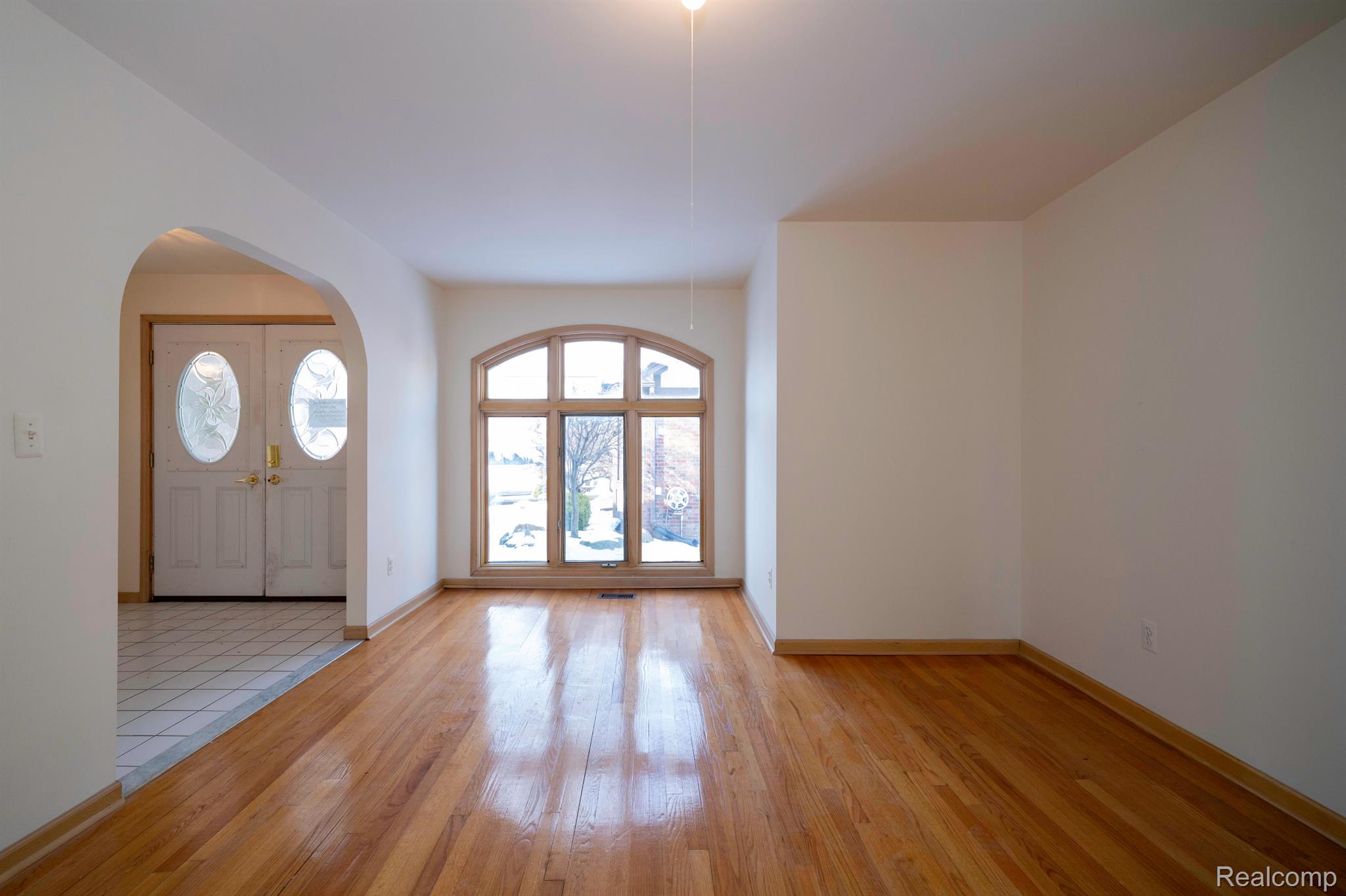 36464 HARNESS CIRCLE