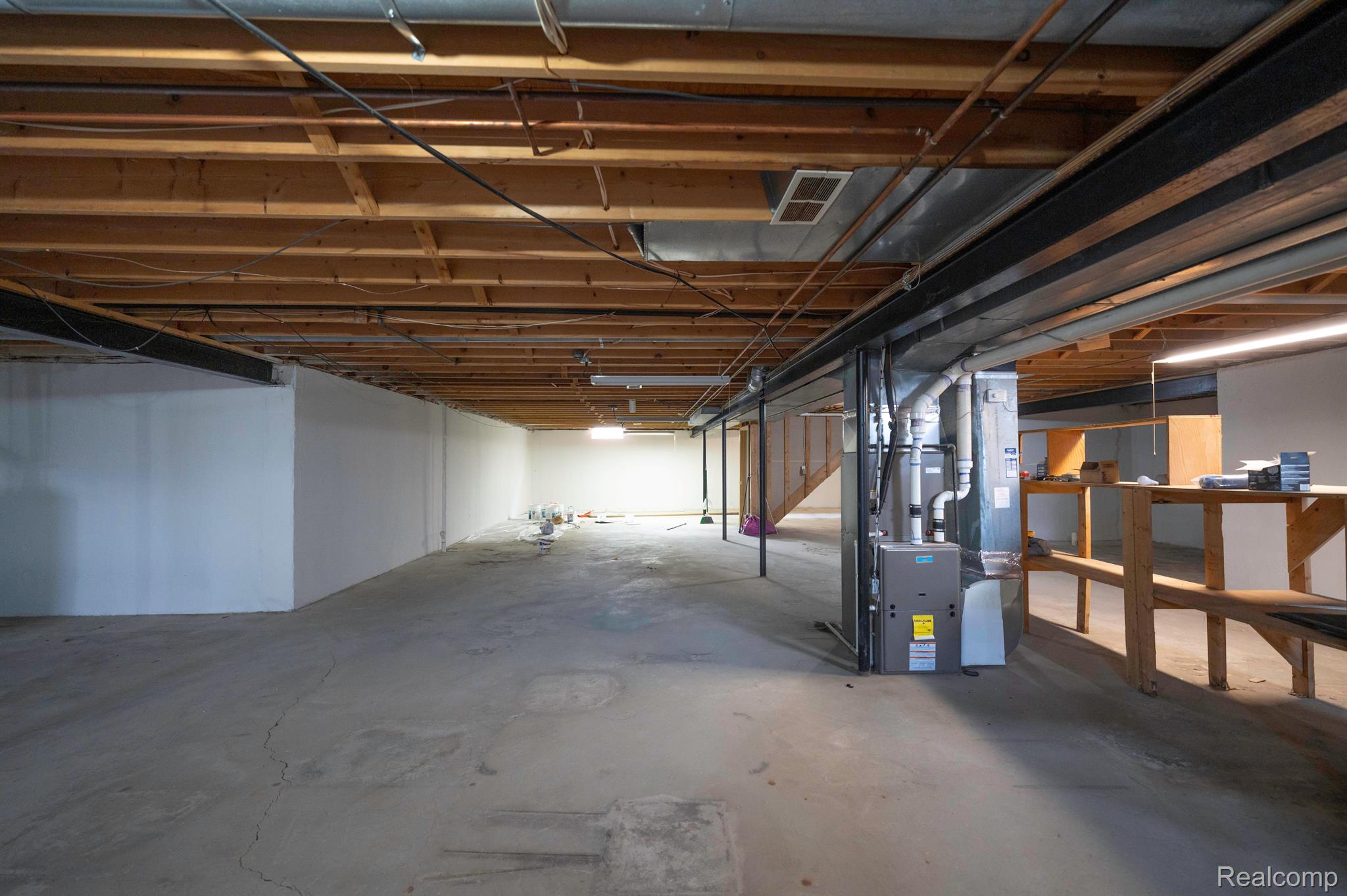 36464 HARNESS CIRCLE