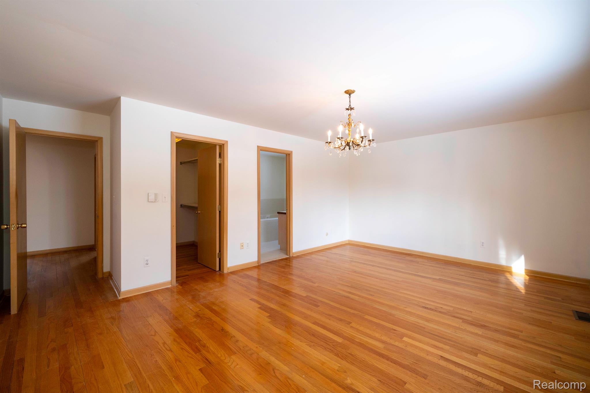 36464 HARNESS CIRCLE