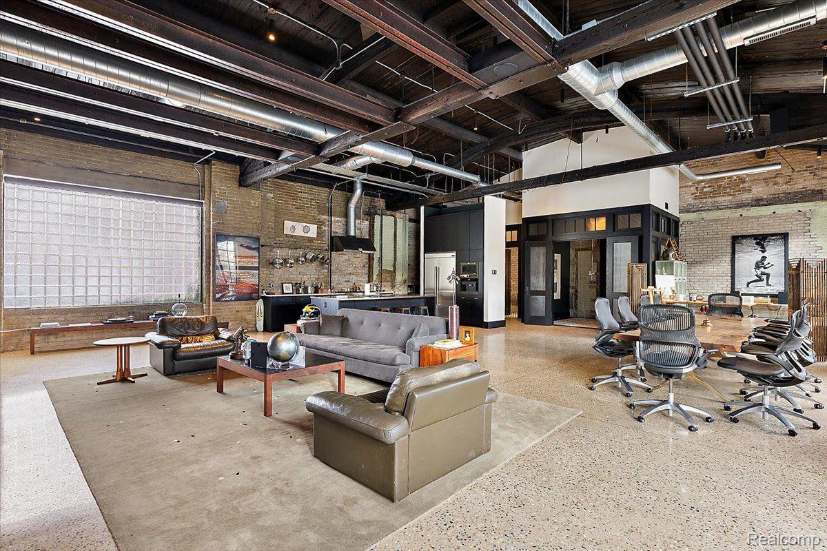 5137 Trumbull Street