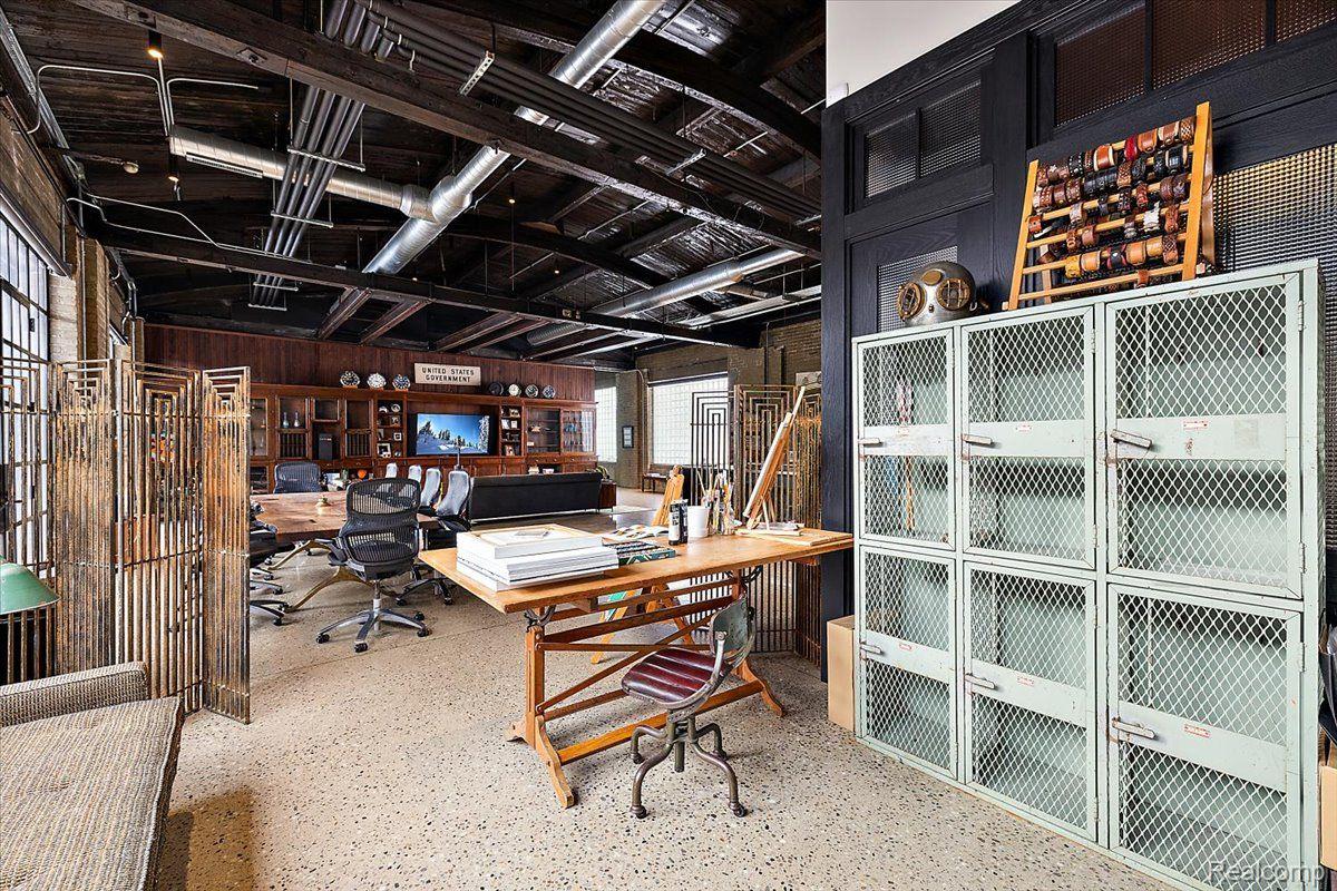 5137 Trumbull Street