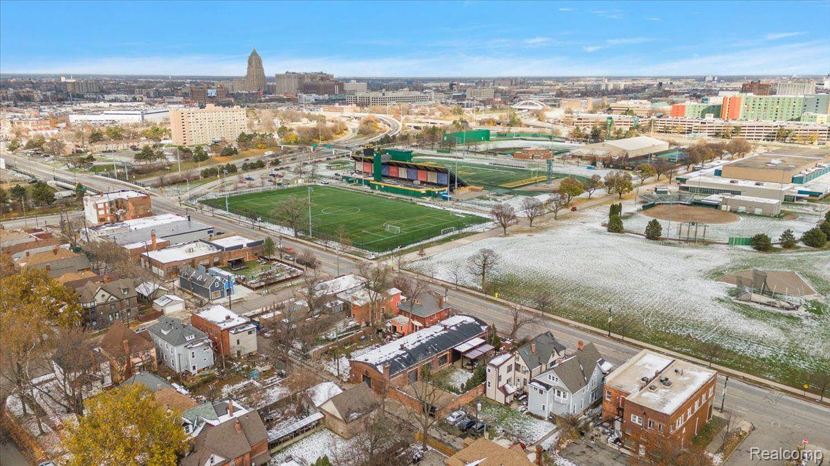 5137 Trumbull Street