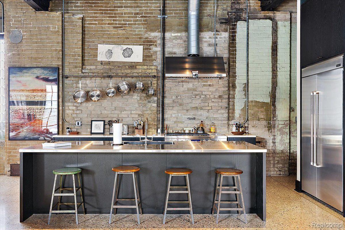 5137 Trumbull Street