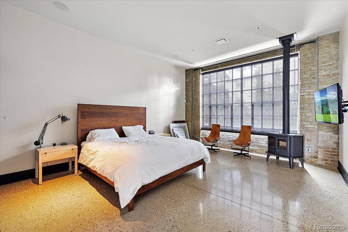 5137 Trumbull Street