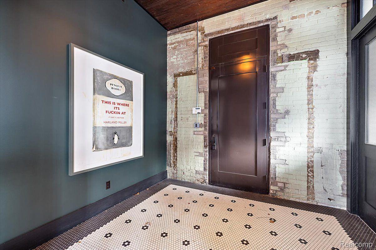 5137 Trumbull Street