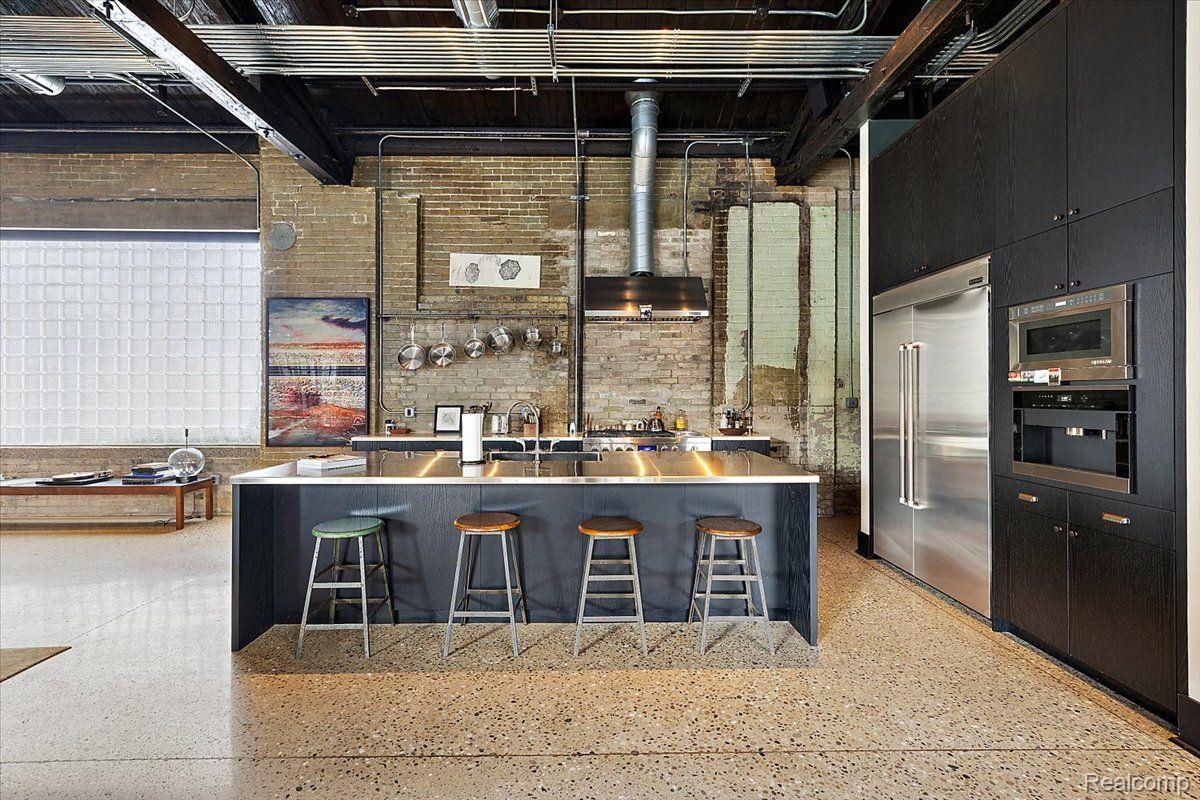 5137 Trumbull Street