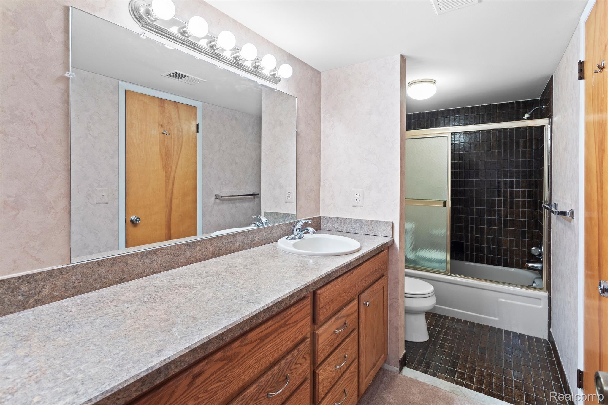 18305 University Park Drive Building 5