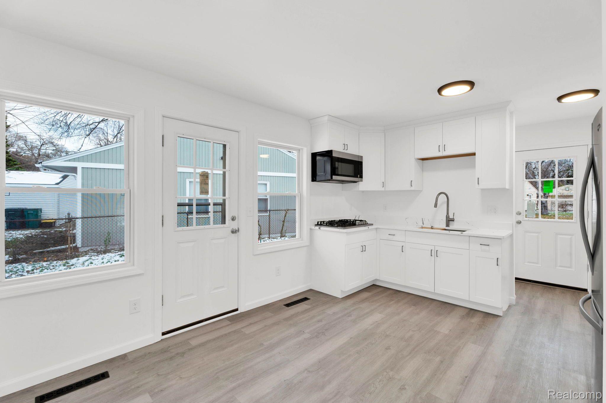 10271 Corning Street