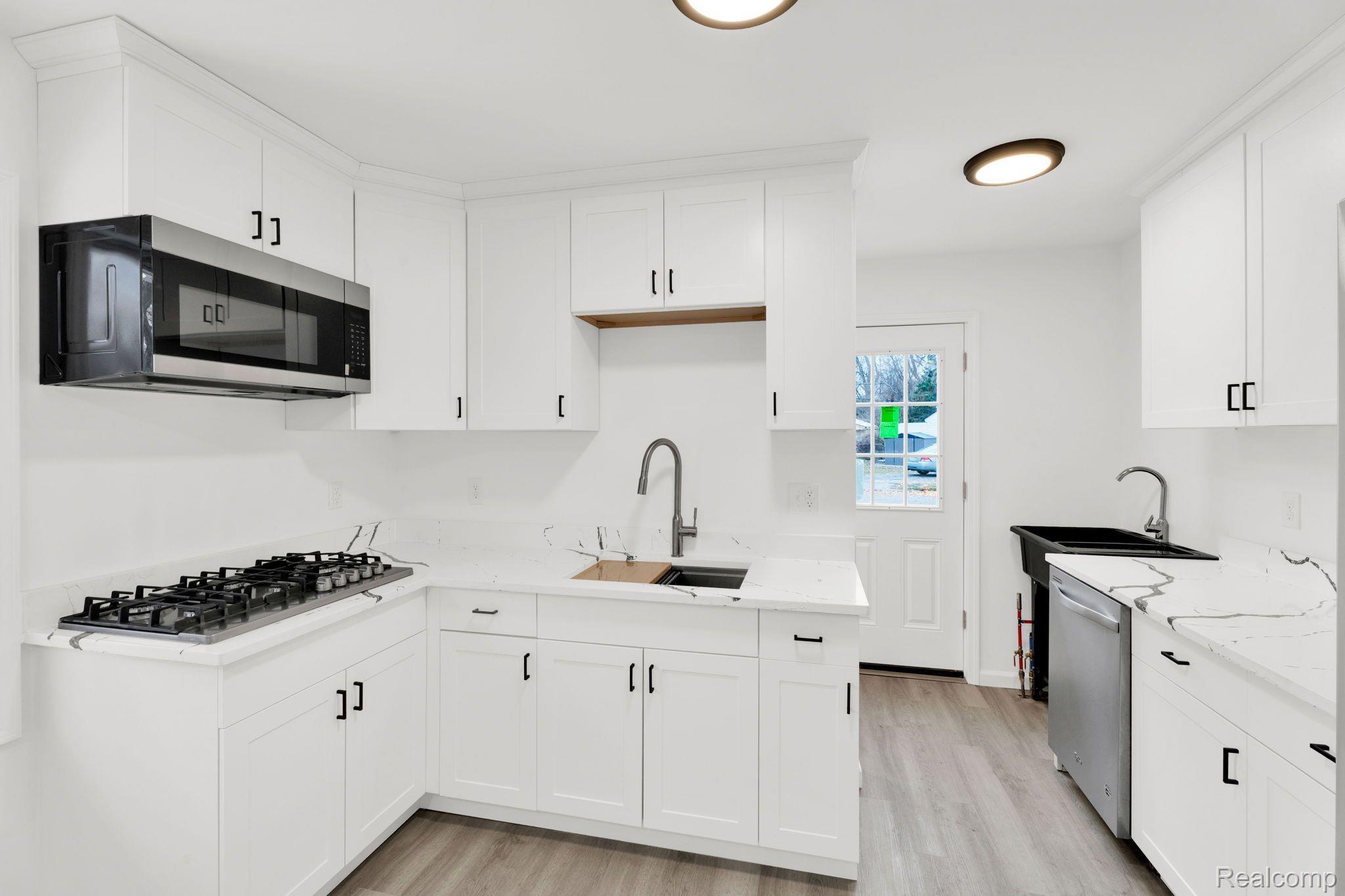 10271 Corning Street