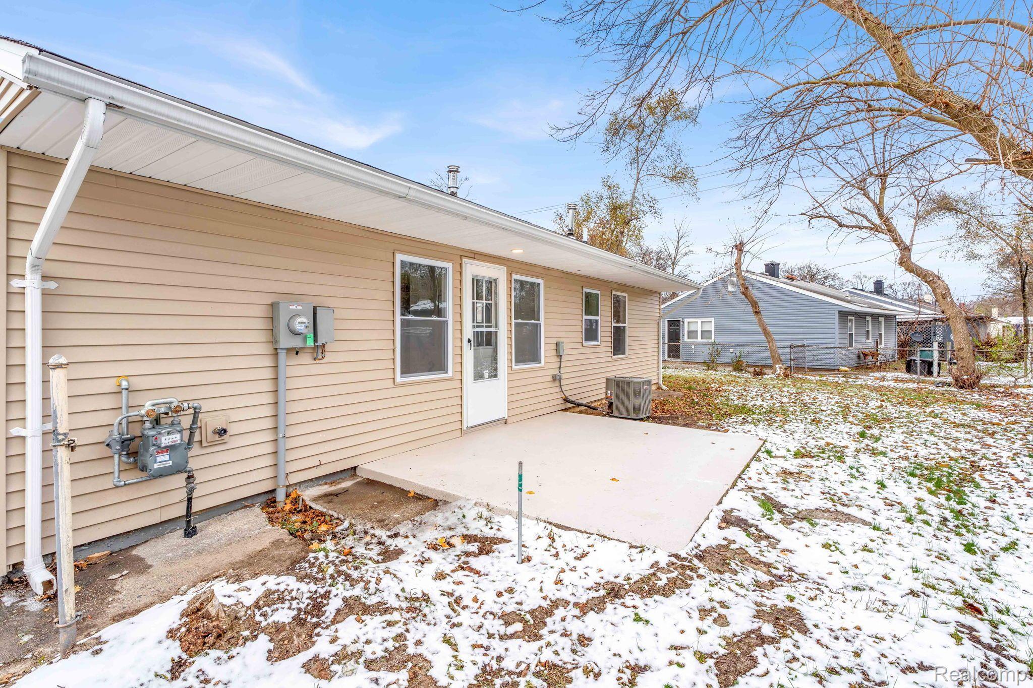 10271 Corning Street