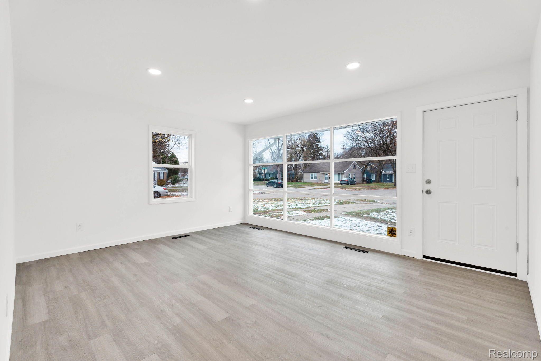 10271 Corning Street