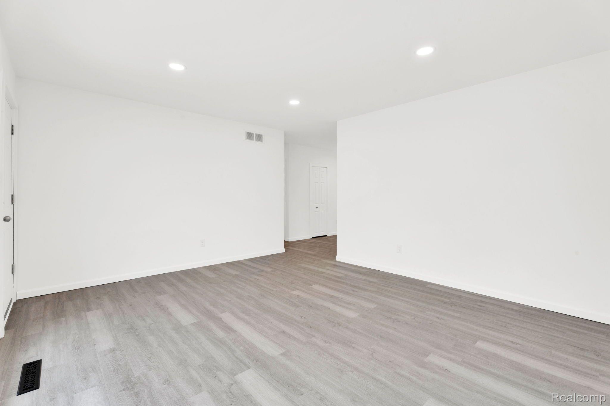 10271 Corning Street