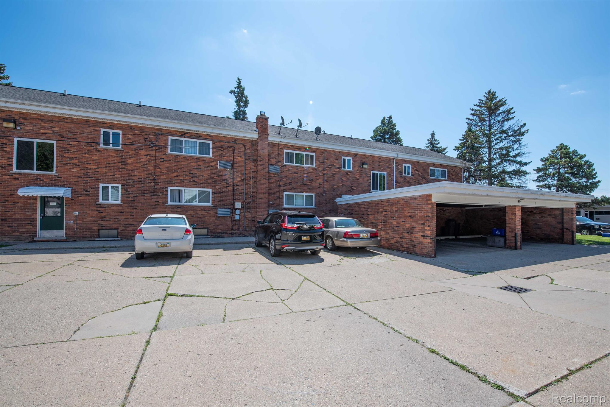 25885 Jefferson Avenue #8