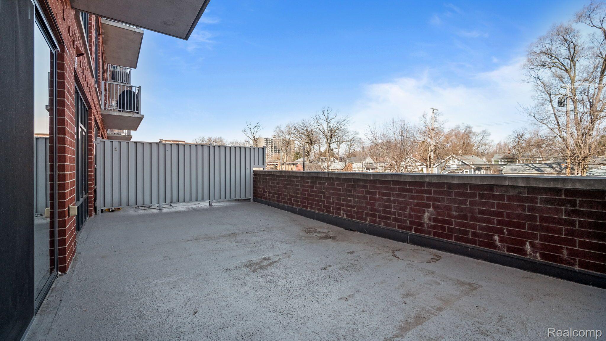 101 Curry Avenue 202