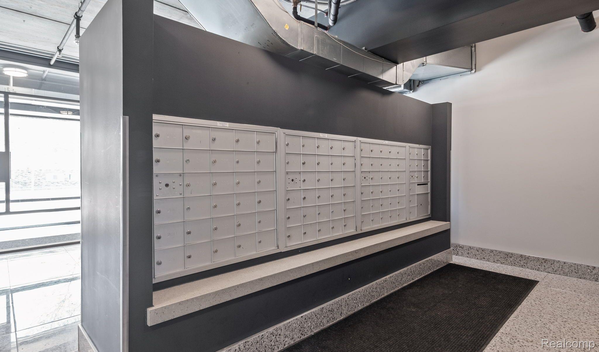 101 Curry Avenue 202