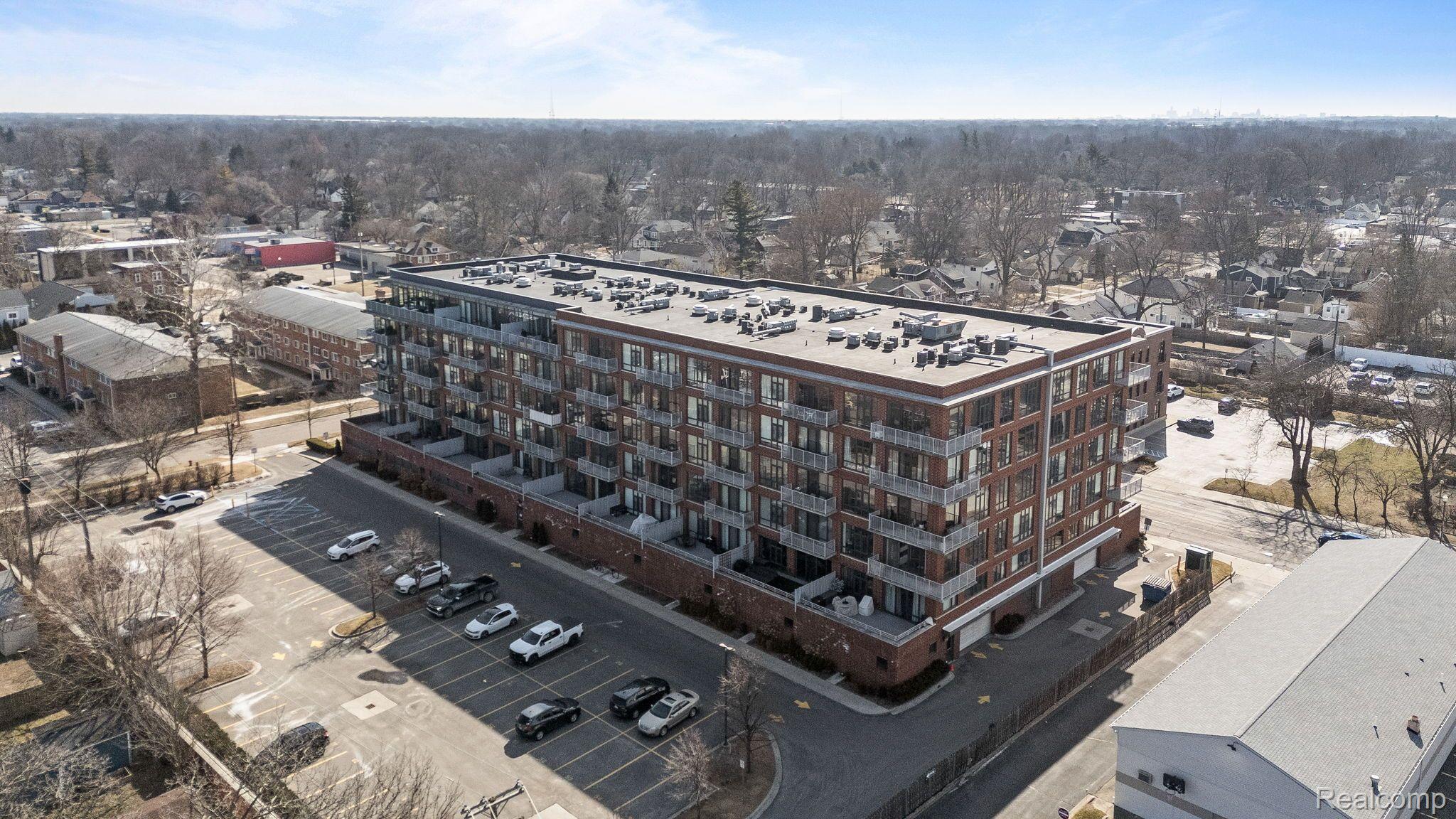 101 Curry Avenue 202