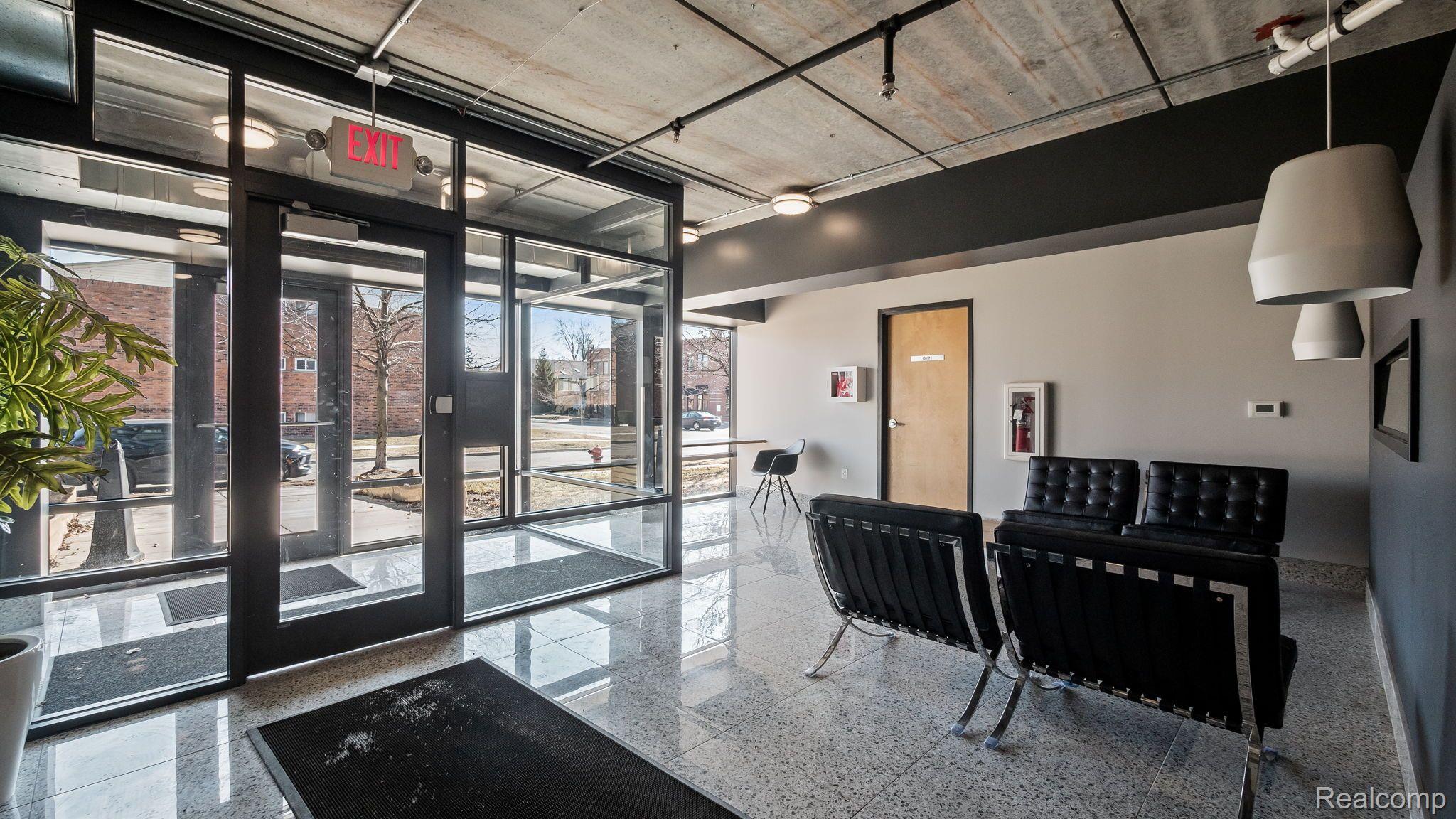 101 Curry Avenue 202