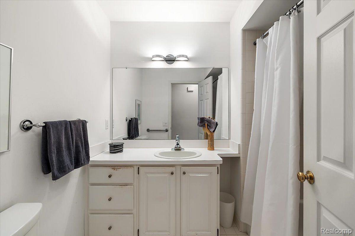 5853 Dawn Ridge Drive