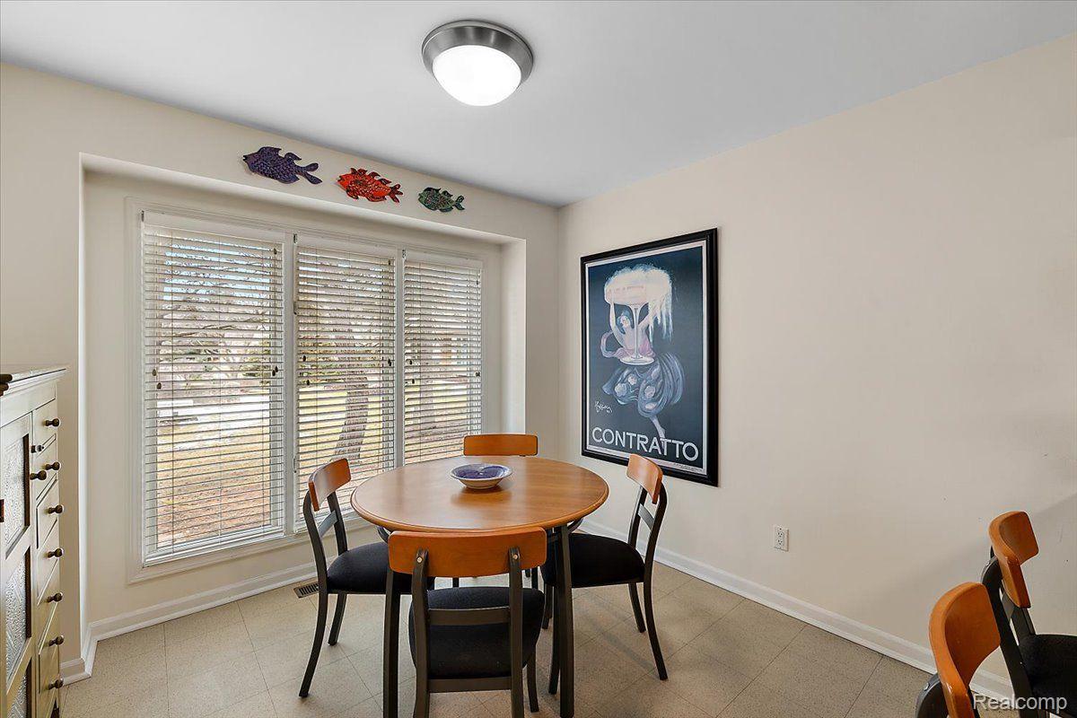 5853 Dawn Ridge Drive