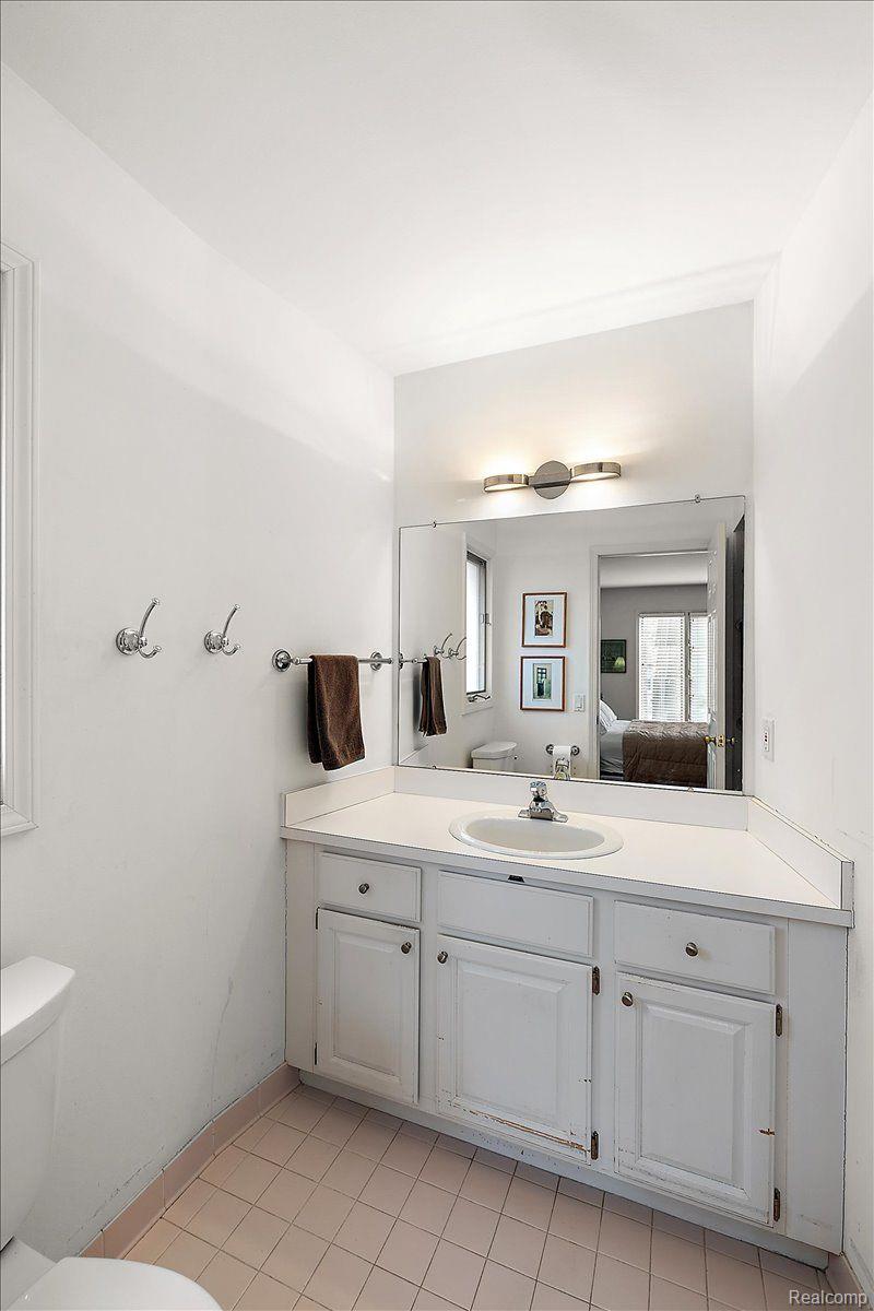 5853 Dawn Ridge Drive