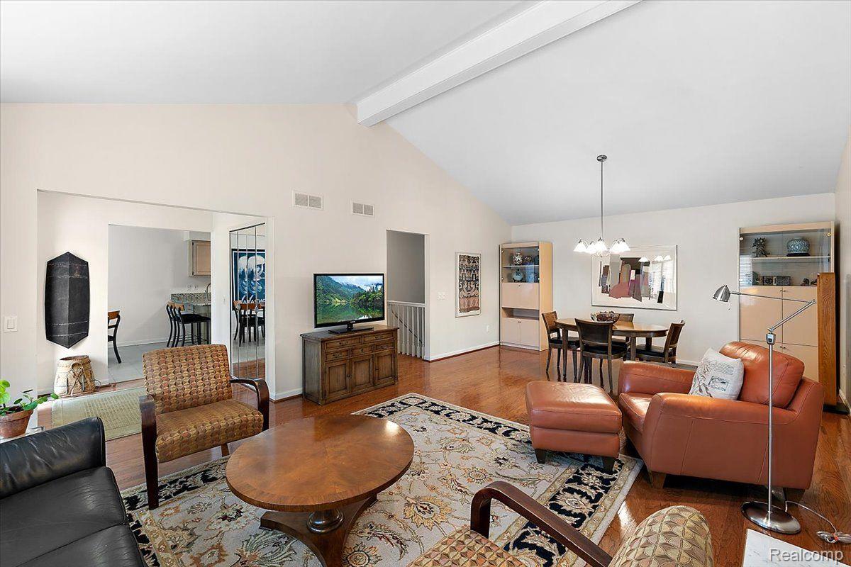 5853 Dawn Ridge Drive