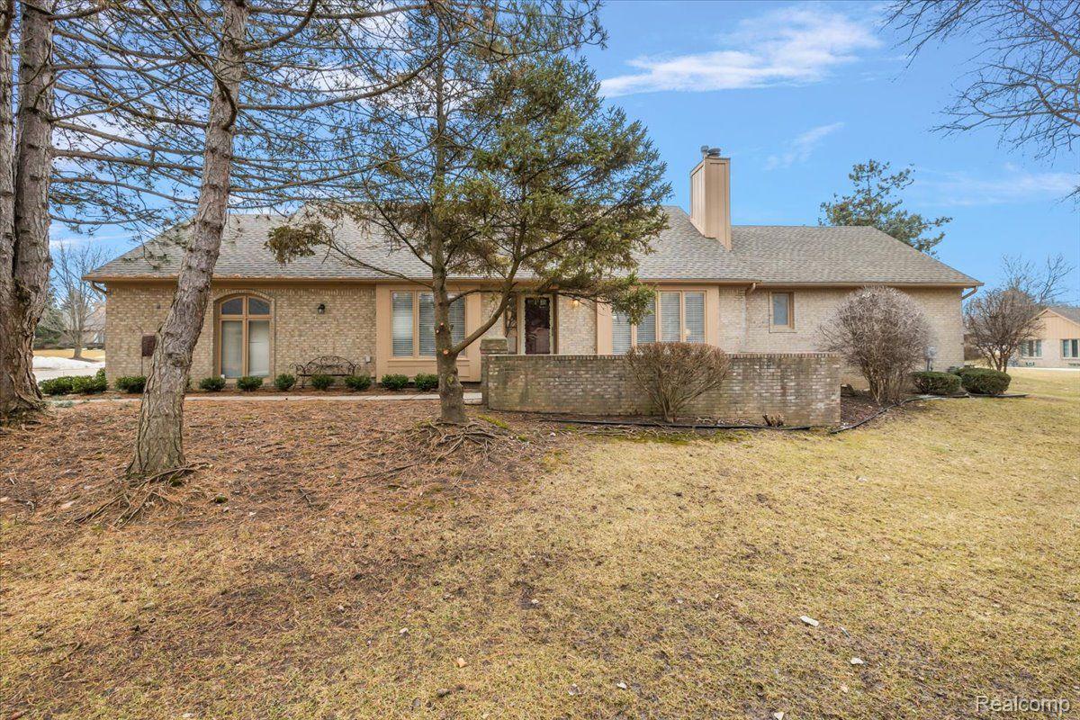 5853 Dawn Ridge Drive